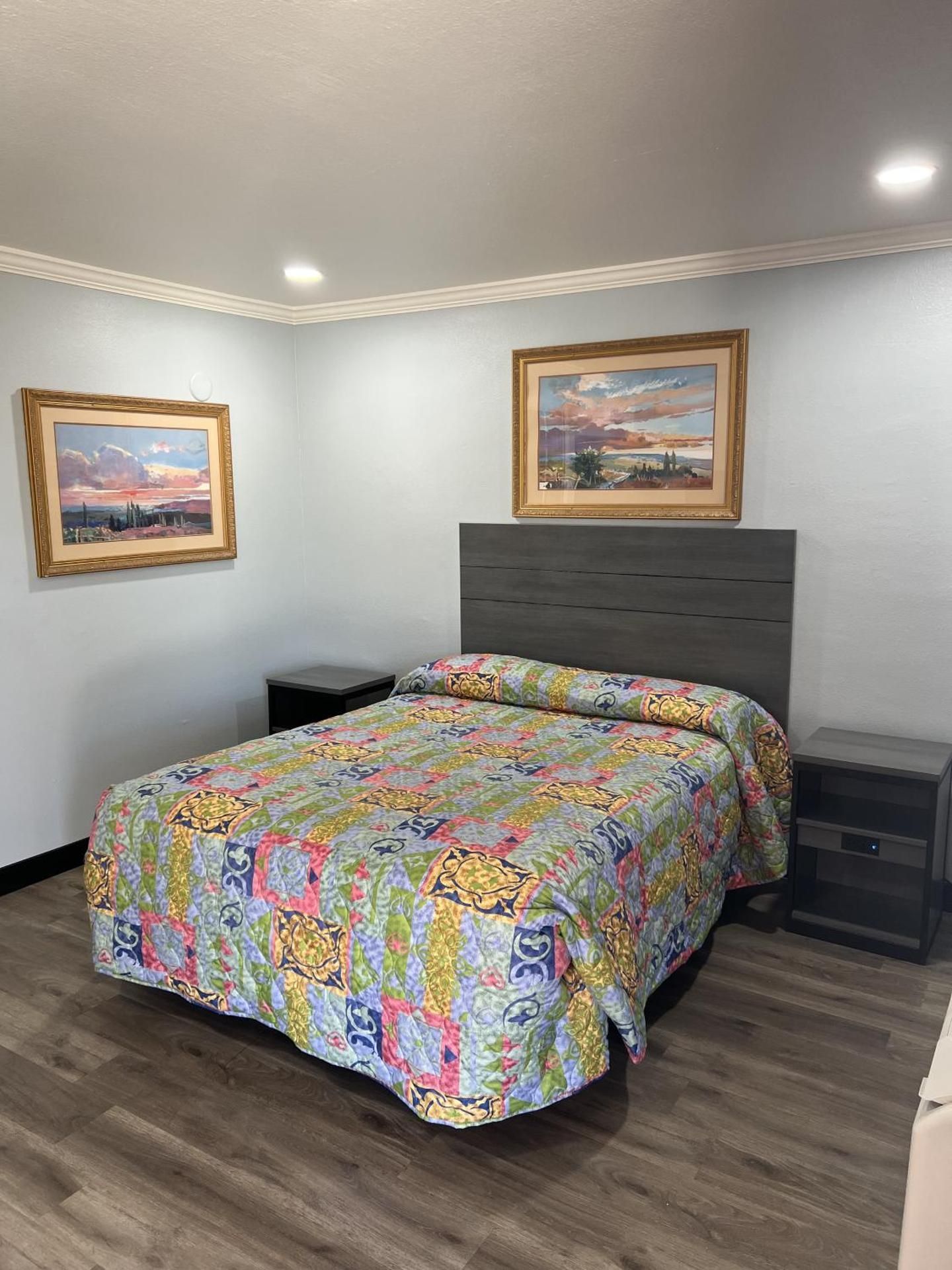 Queen Room - Disability Access