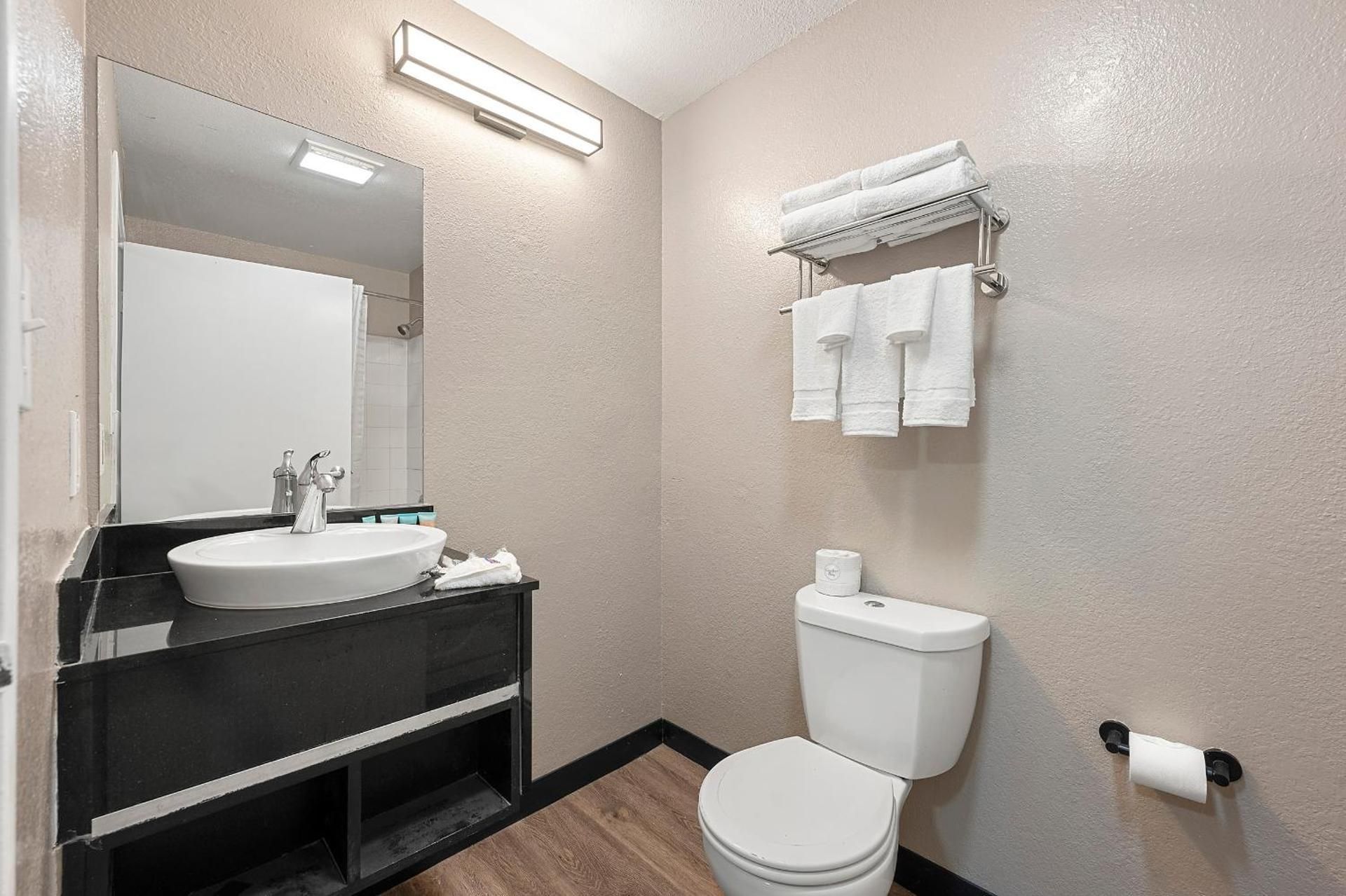 Queen Room with Two Queen Beds - Disability Access - Roll In Shower