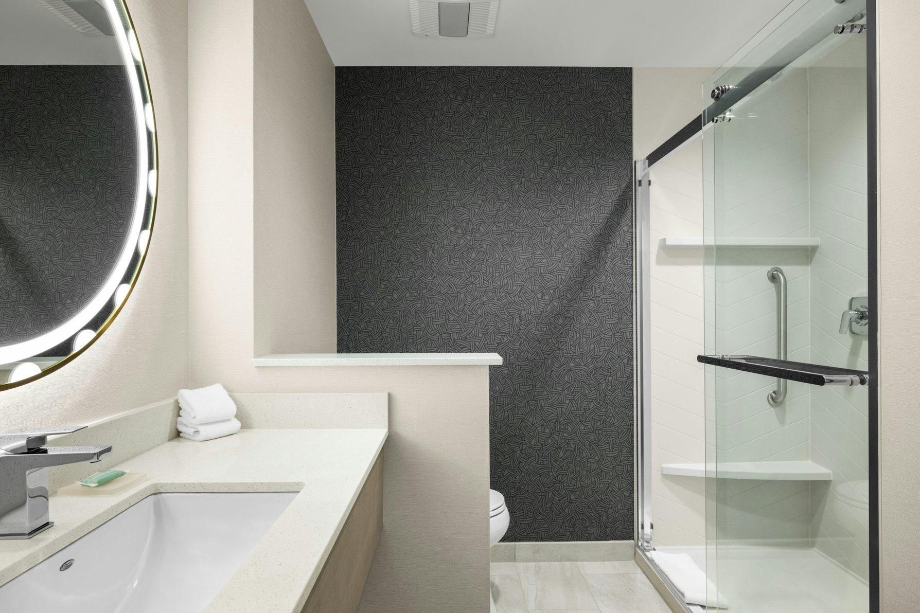 Fairfield by Marriott Inn & Suites Livermore 1 Bedroom Suite, 1 King, Sofa bed, Mountain view 3