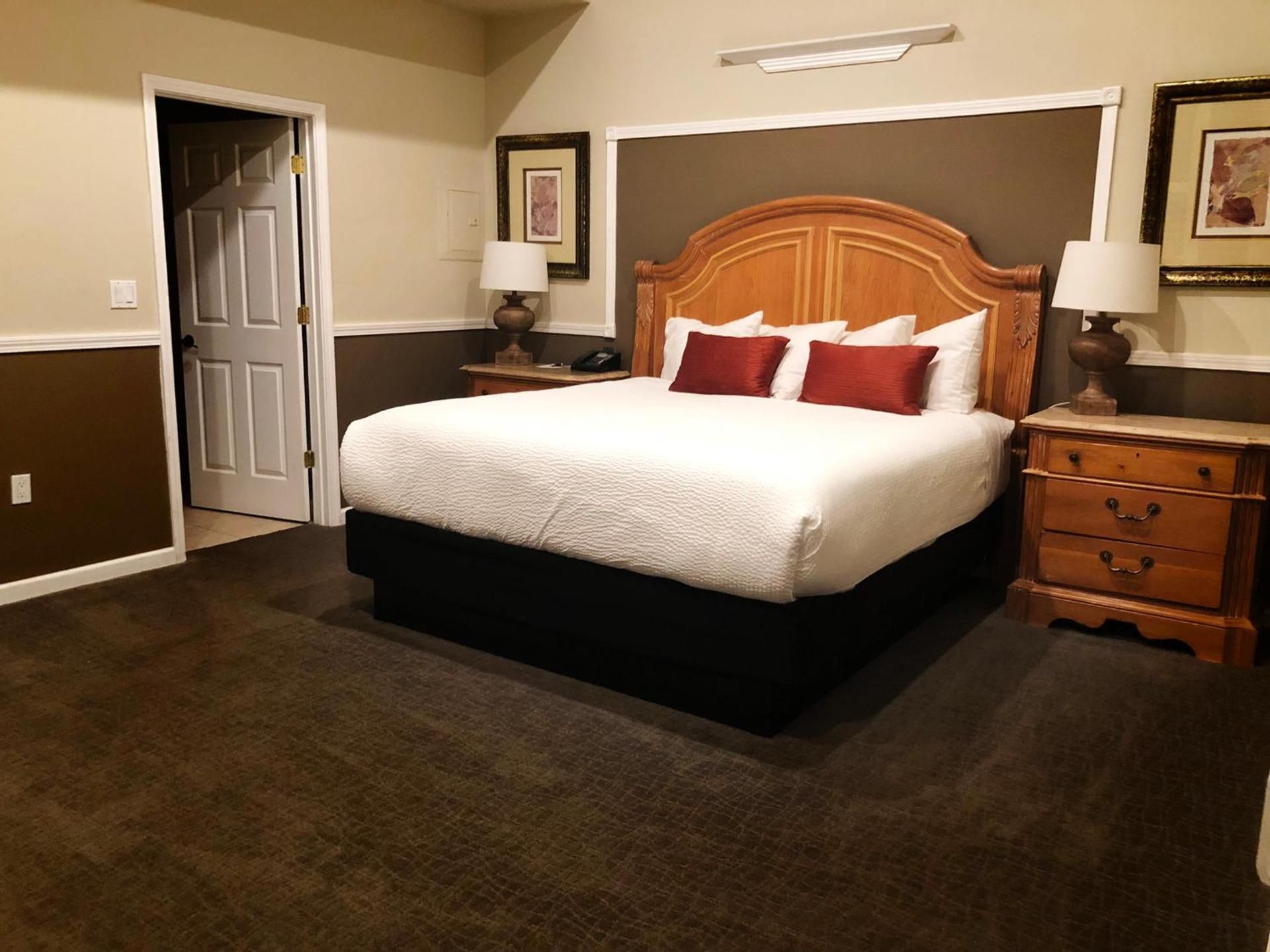 Suite with Garden View