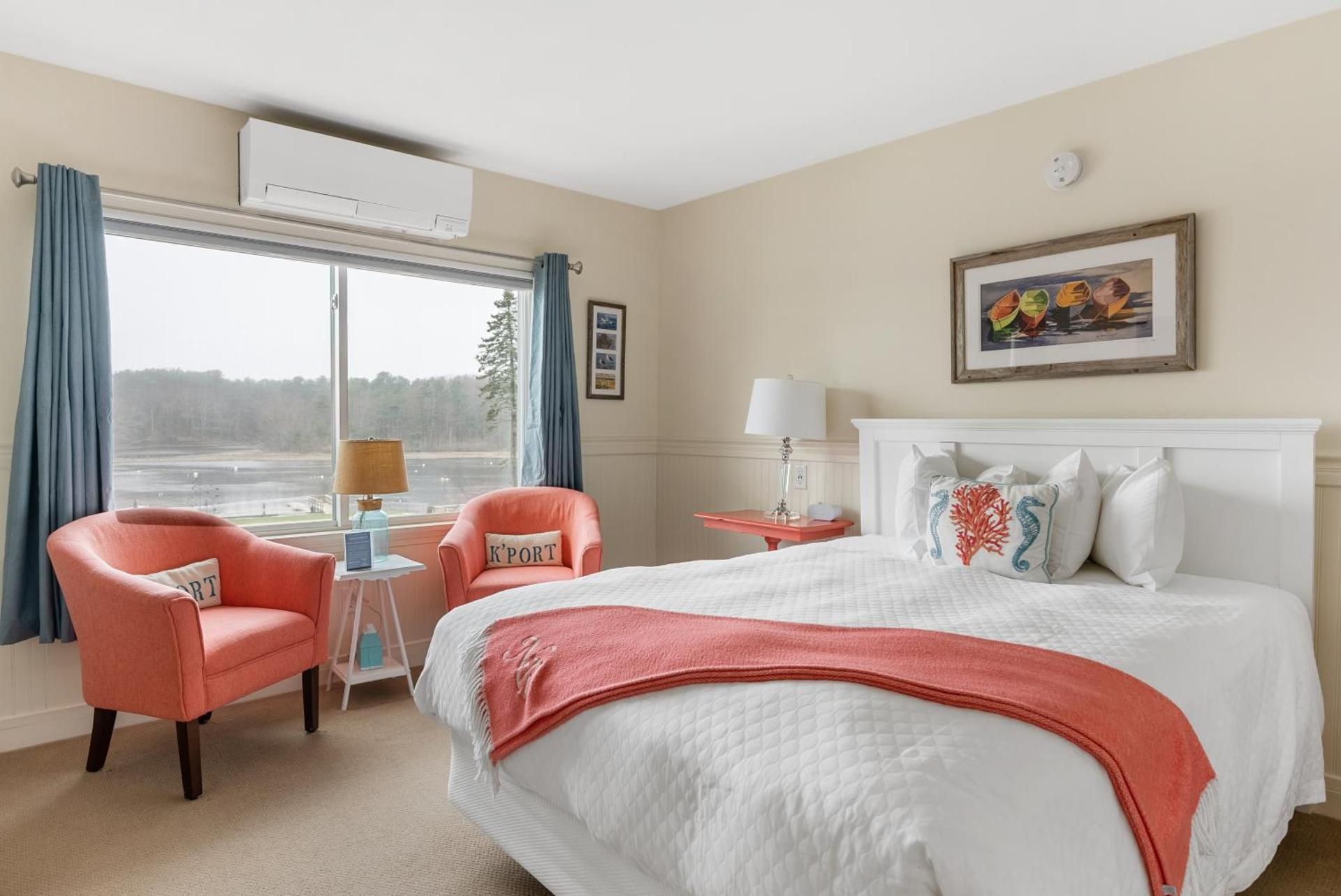 Carriage House Queen Waterview