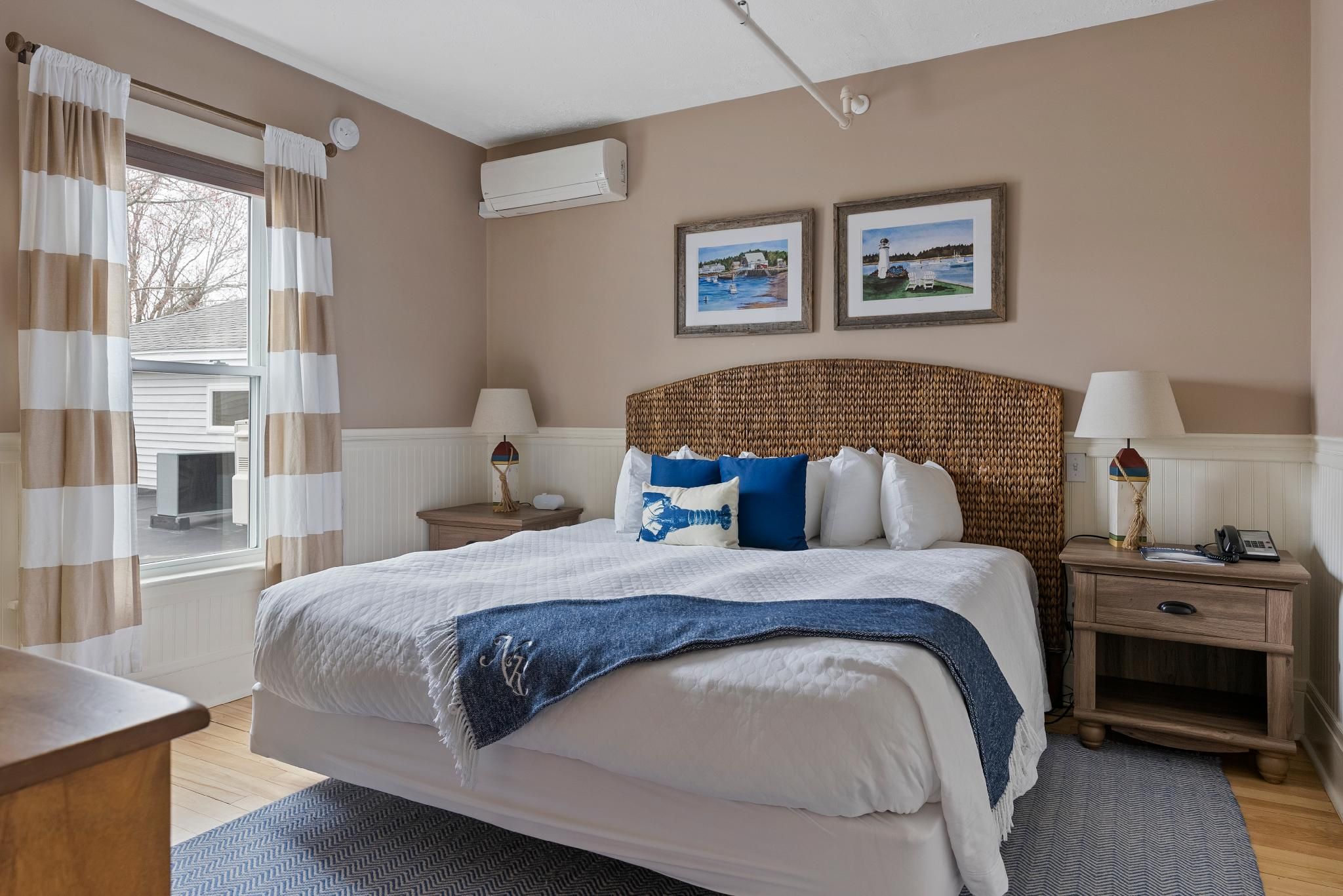Carriage House king family unit with sleeper sofa