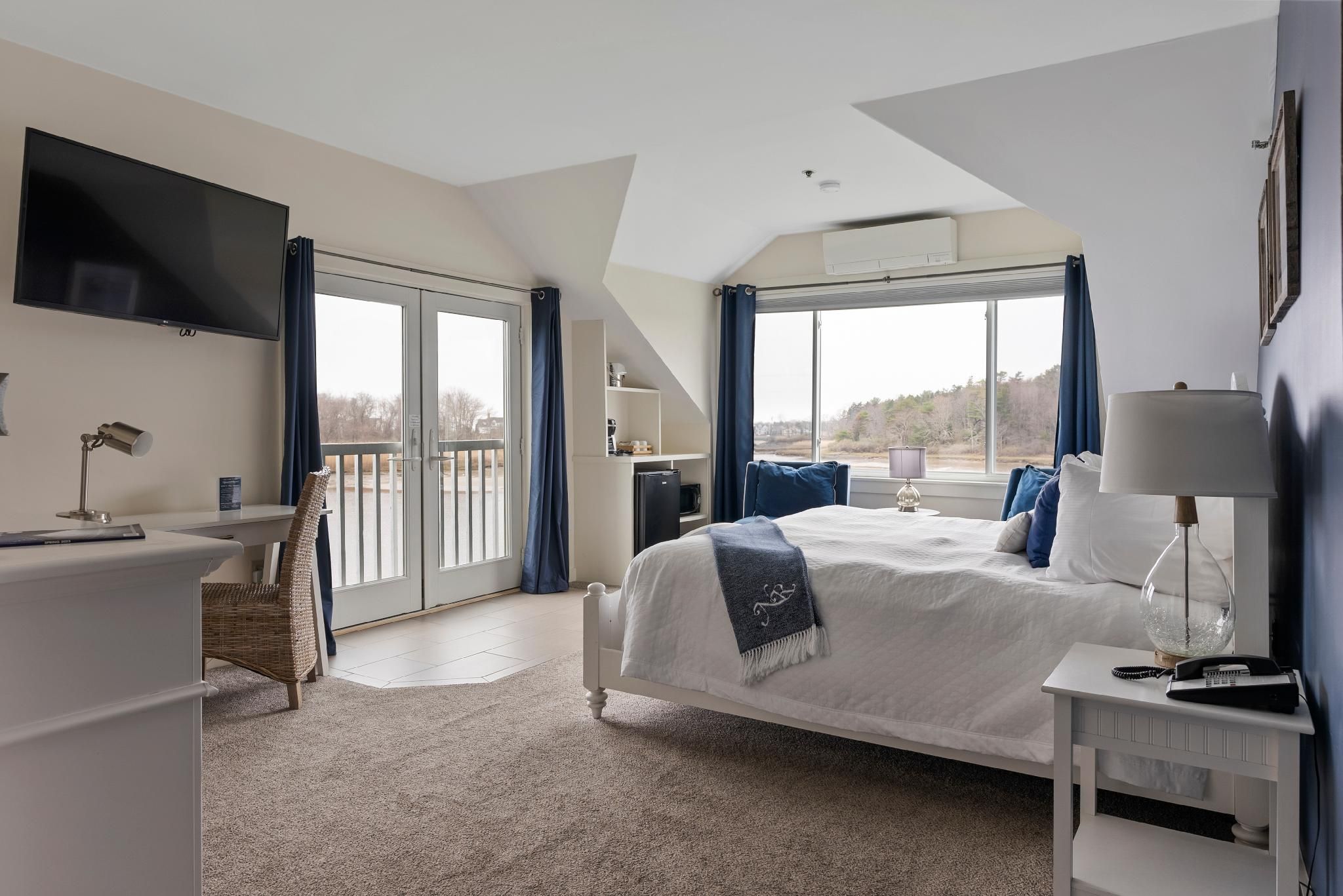 Portside Premium Corner Room 3rd floor