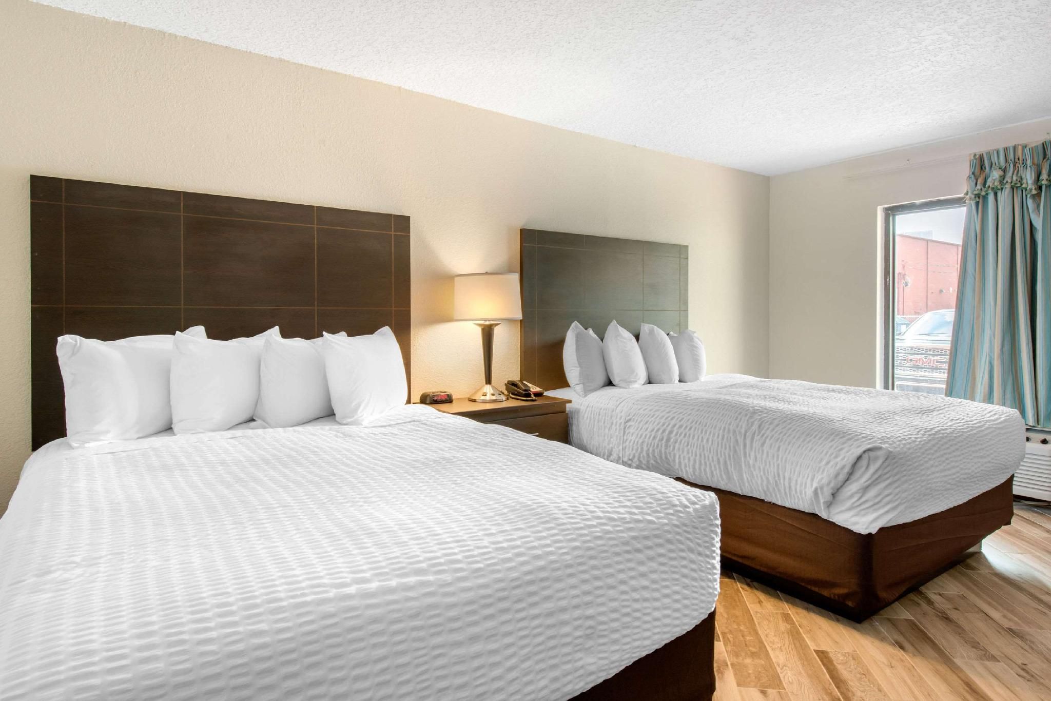 2 Queen Beds, Suite, Nonsmoking, Accessible
