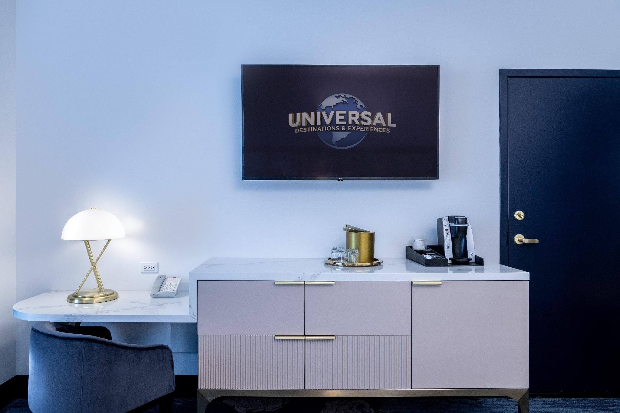 Deluxe 2 Queen Beds (Dedicated Entrance to Epic Universe**)