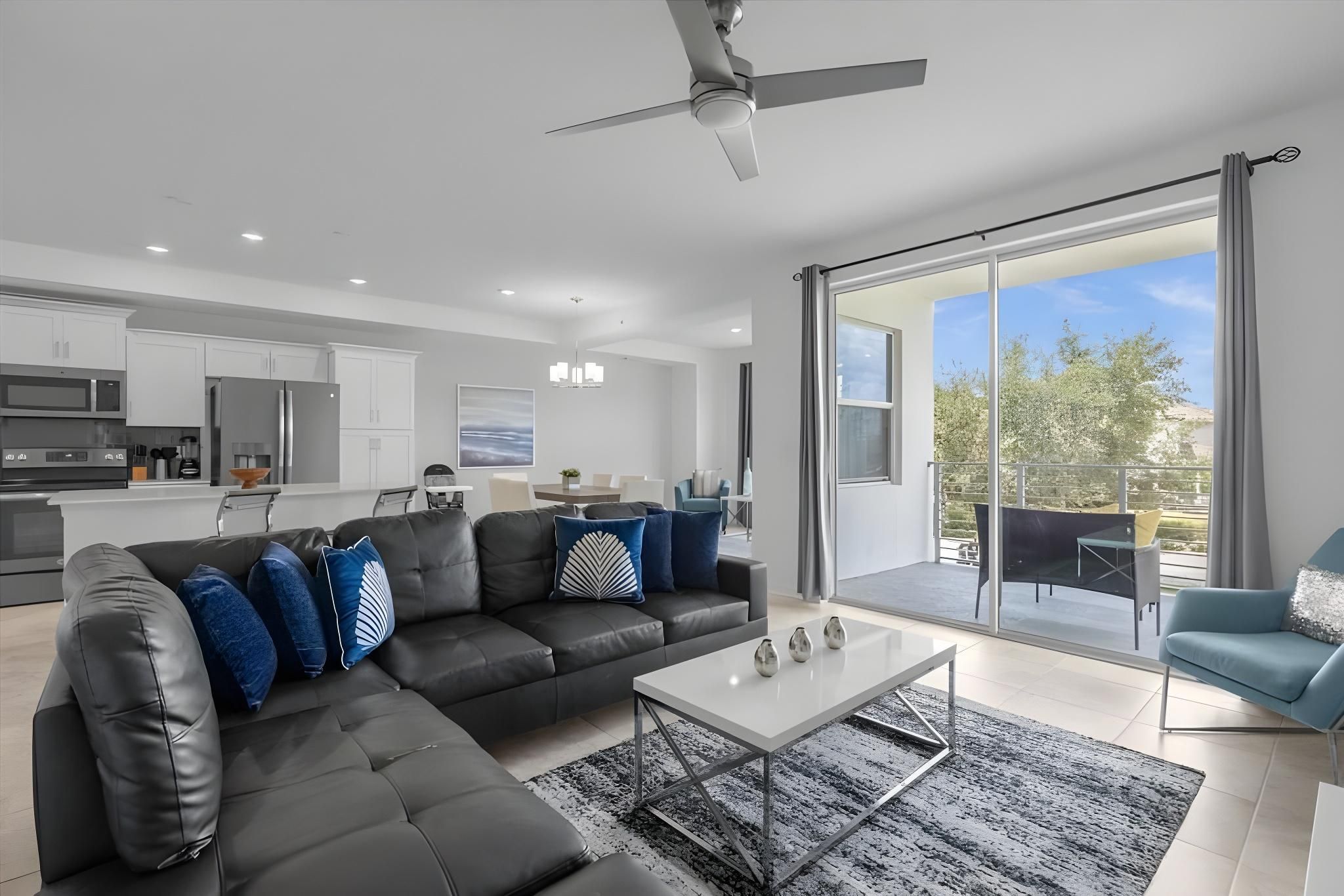 2 Bedrooms 2 Bathrooms Storey Lake 4751-207 CT