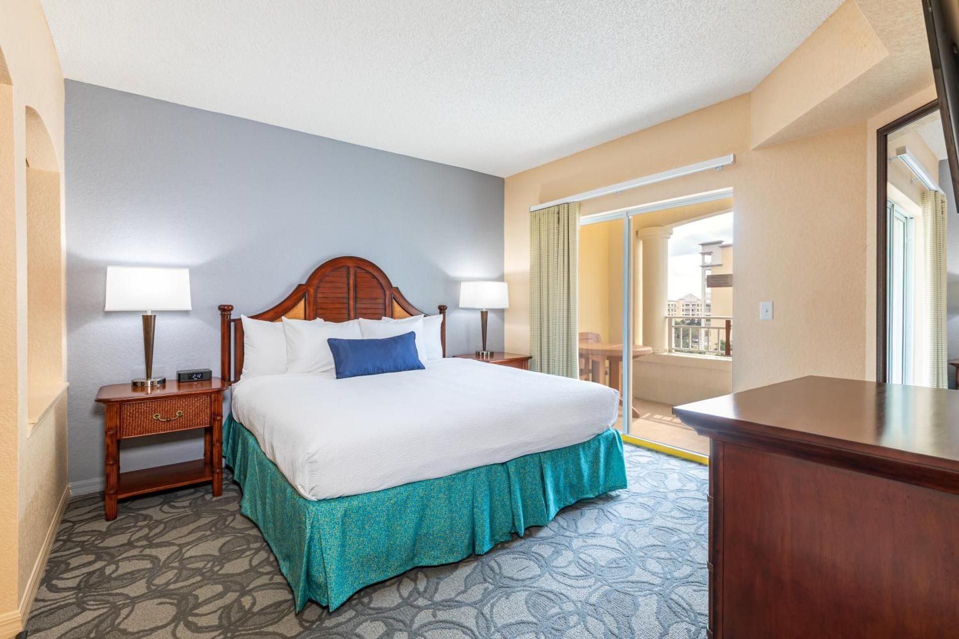 King One Bedroom Suite, Nature View