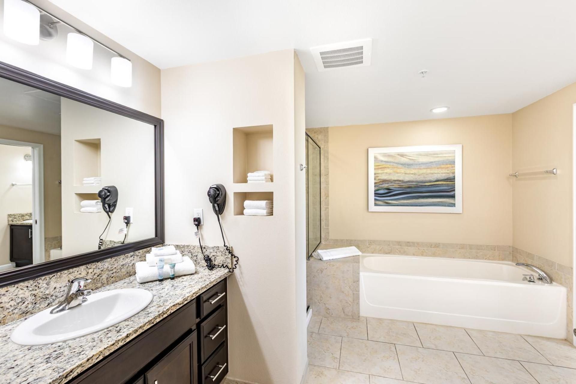 Deluxe Two Bedroom Suite