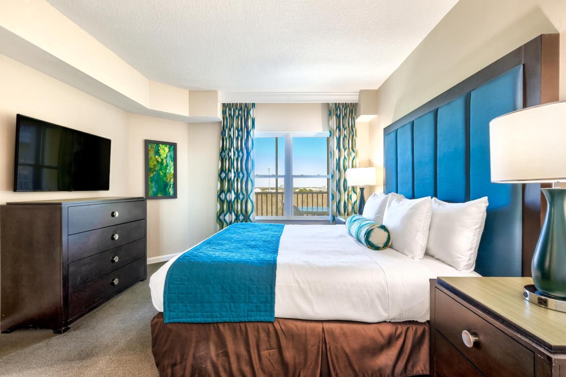 Two Bedroom Suite, Fireworks View