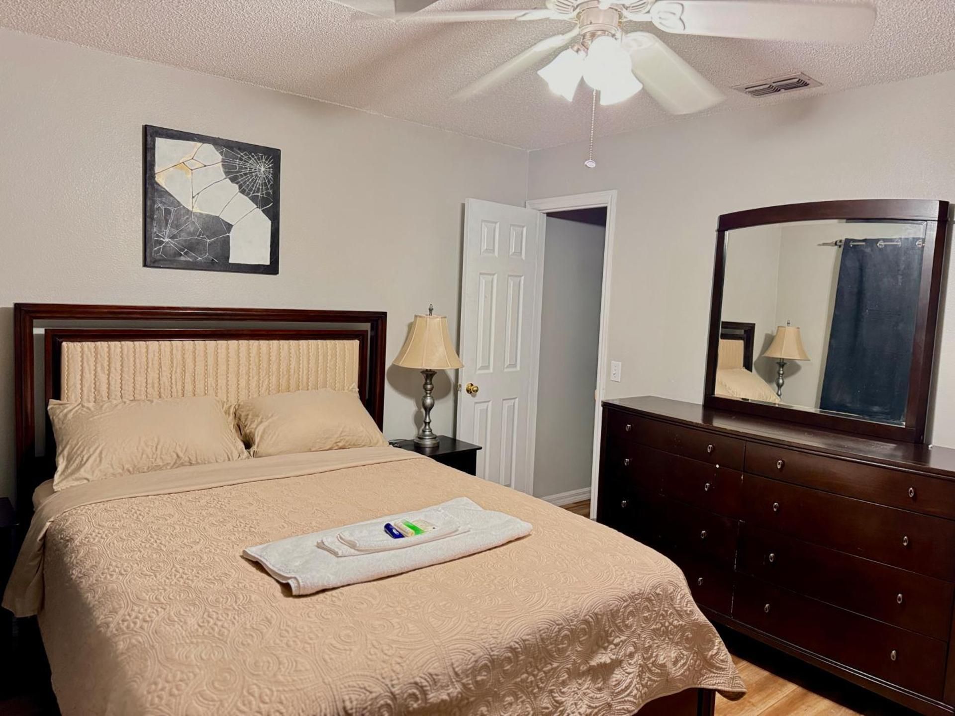 Queen Room