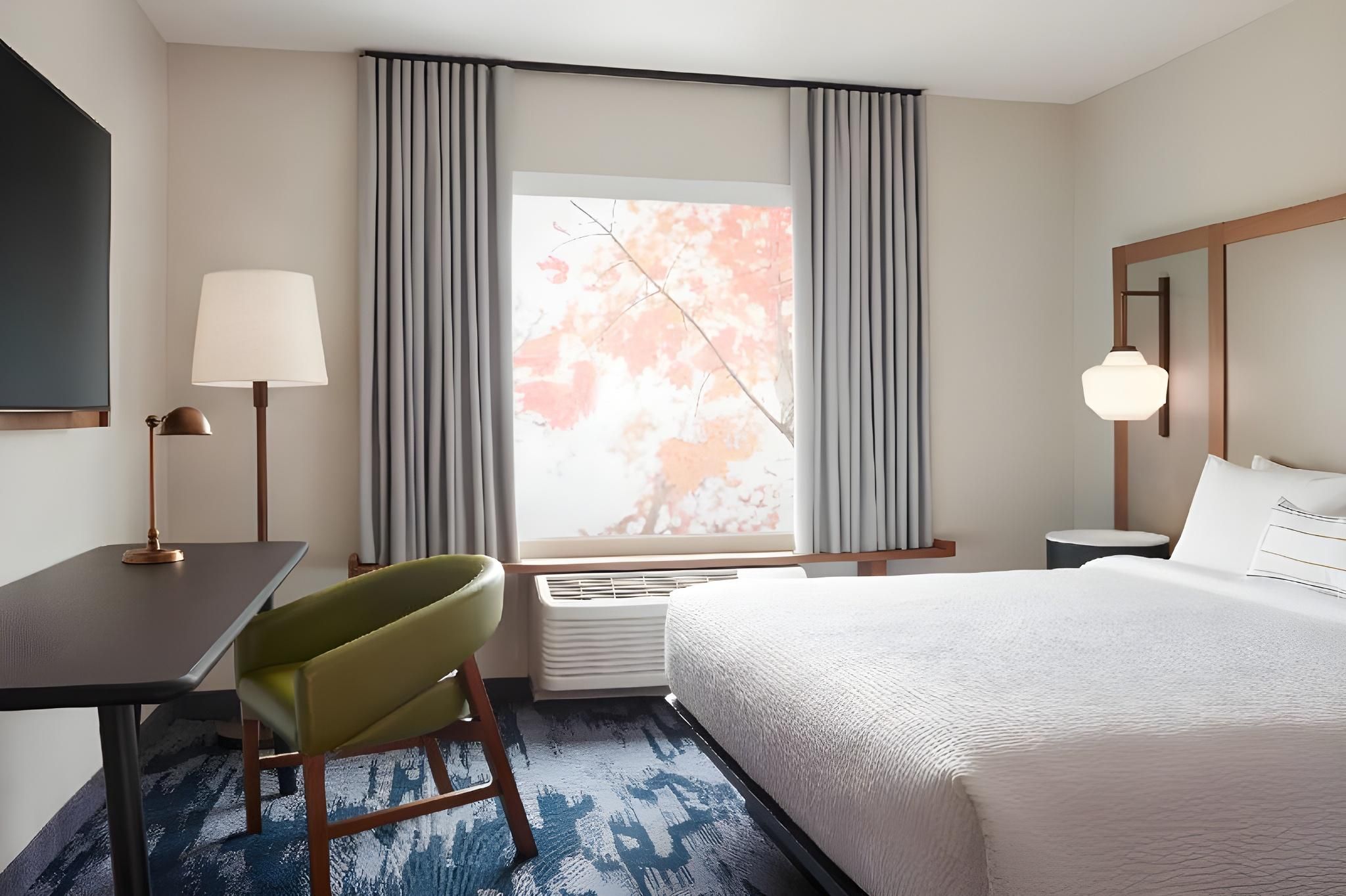 Guest Room, 1 King