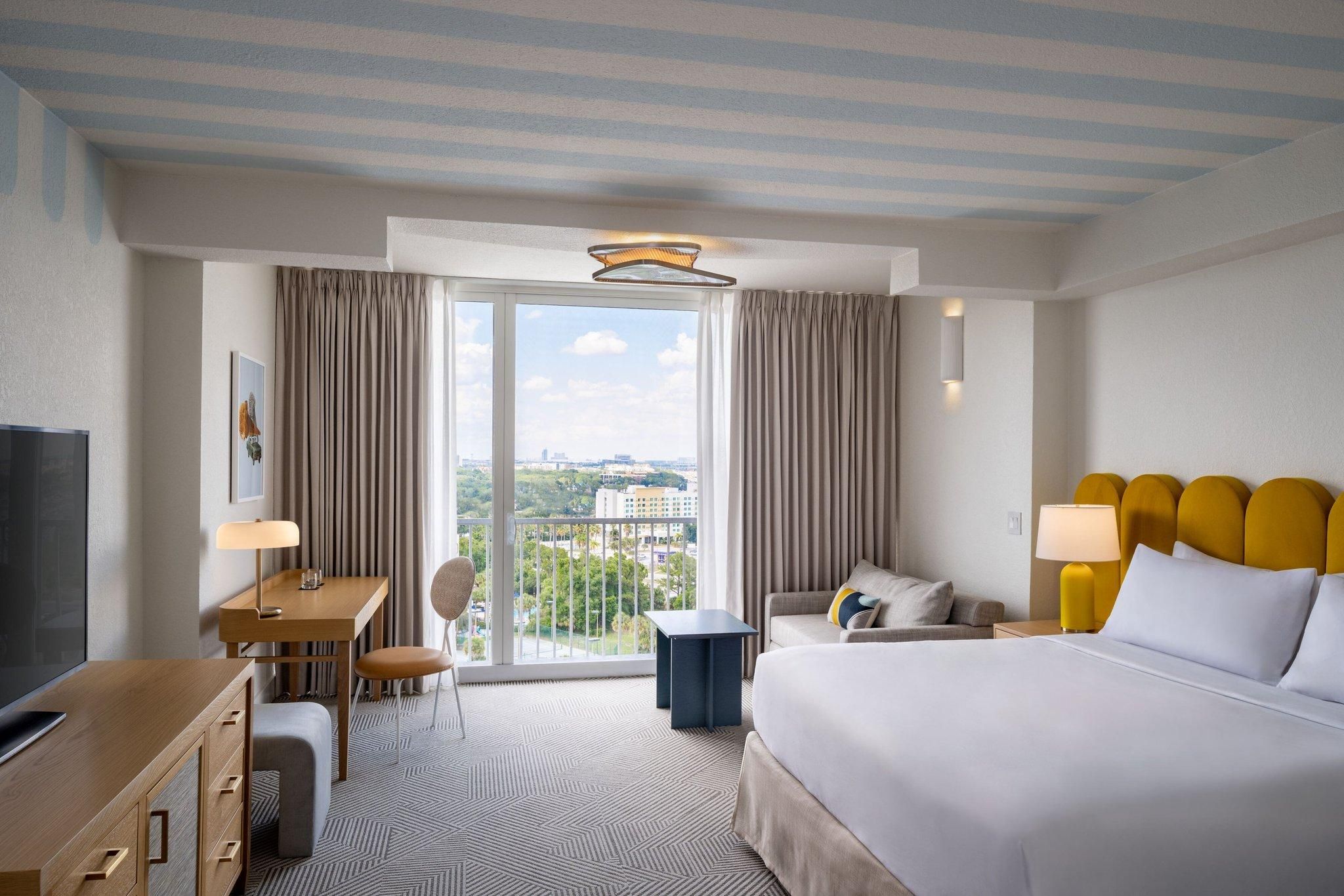 Guest room, 1 King, Sofa bed, City view