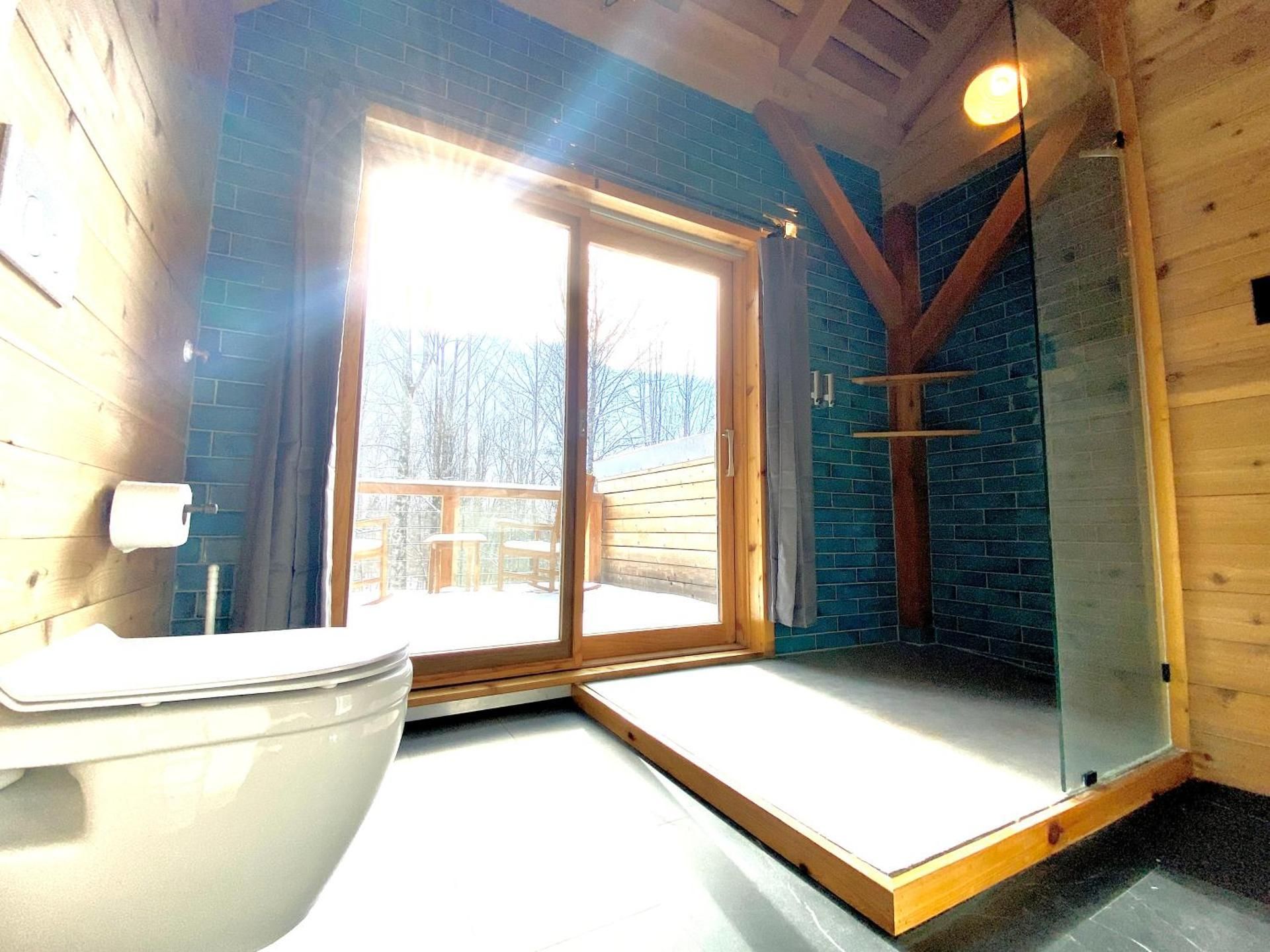 Quadruple Room with Private Bathroom
