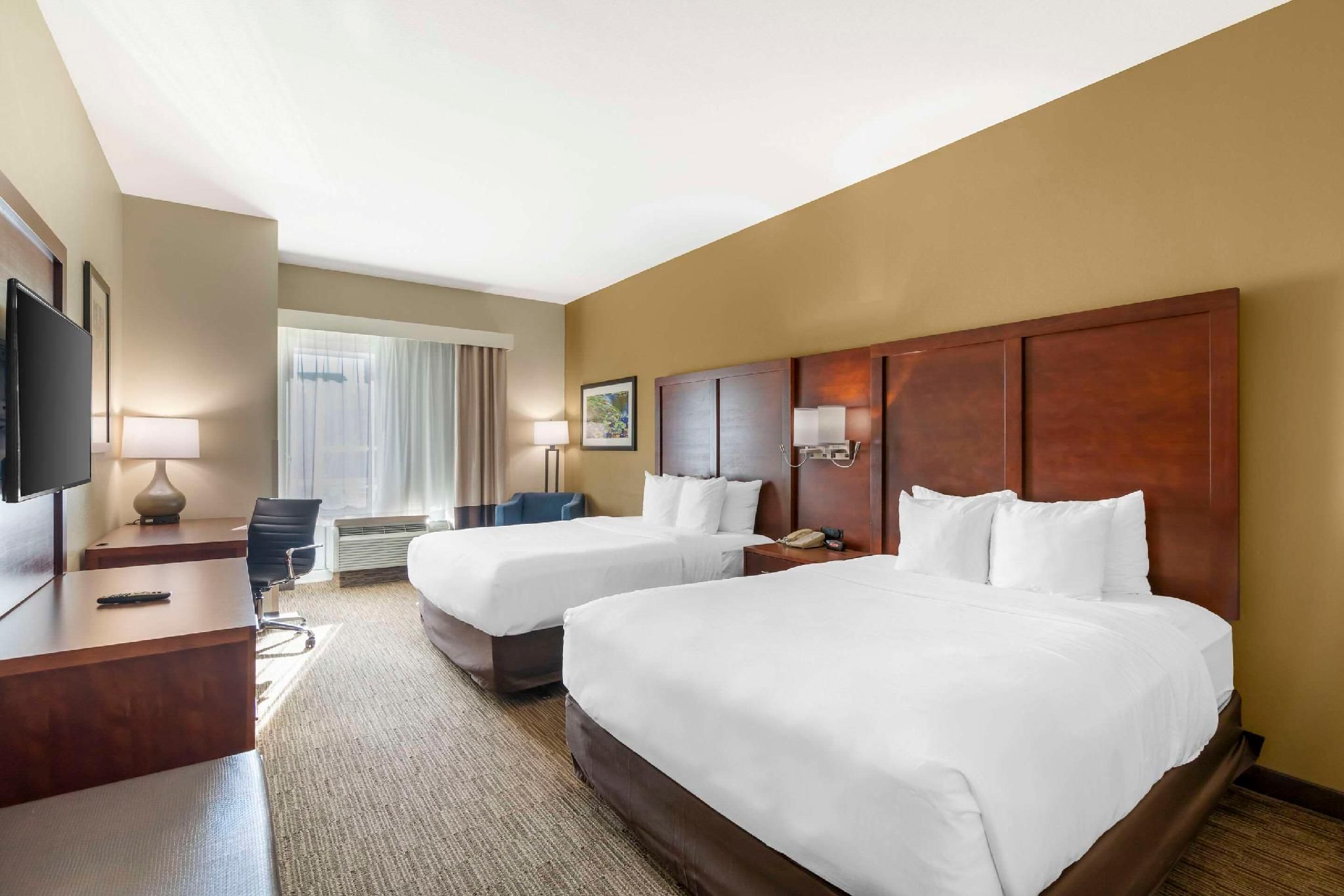 Comfort Inn & Suites 2 Queen Beds, Nonsmoking, Accessible