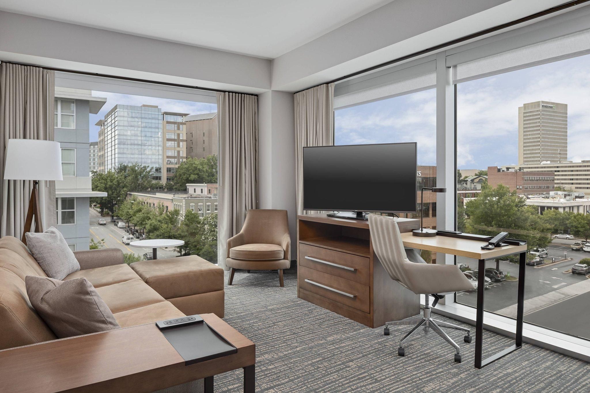 2 Bedroom 2 Room Suite, Bedroom 1: 1 King, Bedroom 2: 1 King, Private Sofa Bed, City View