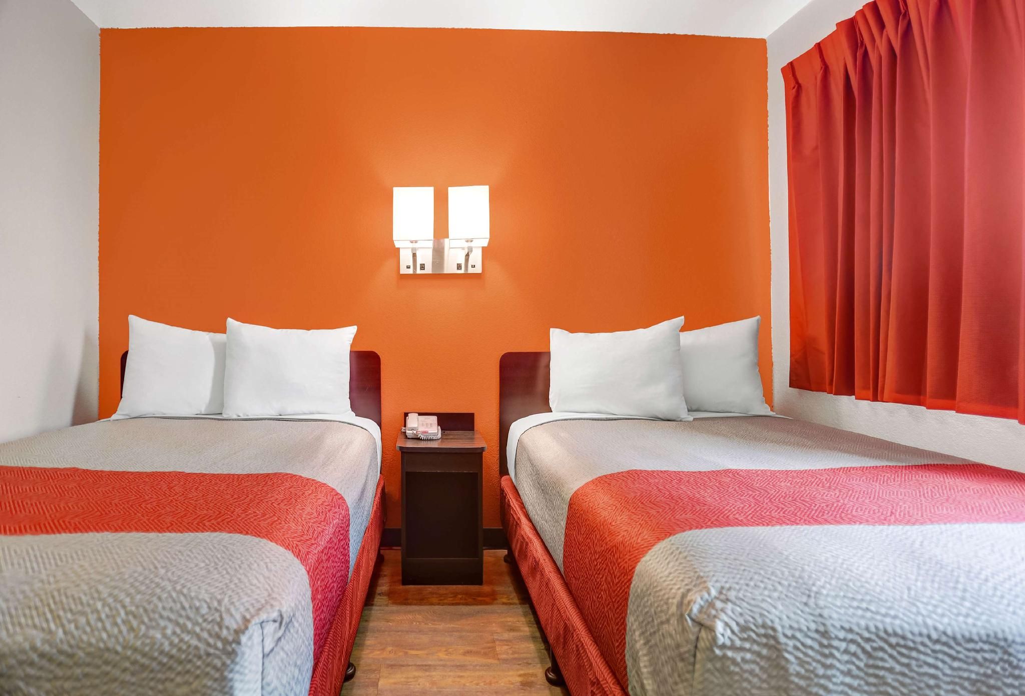 2 Full Beds | Non-Smoking