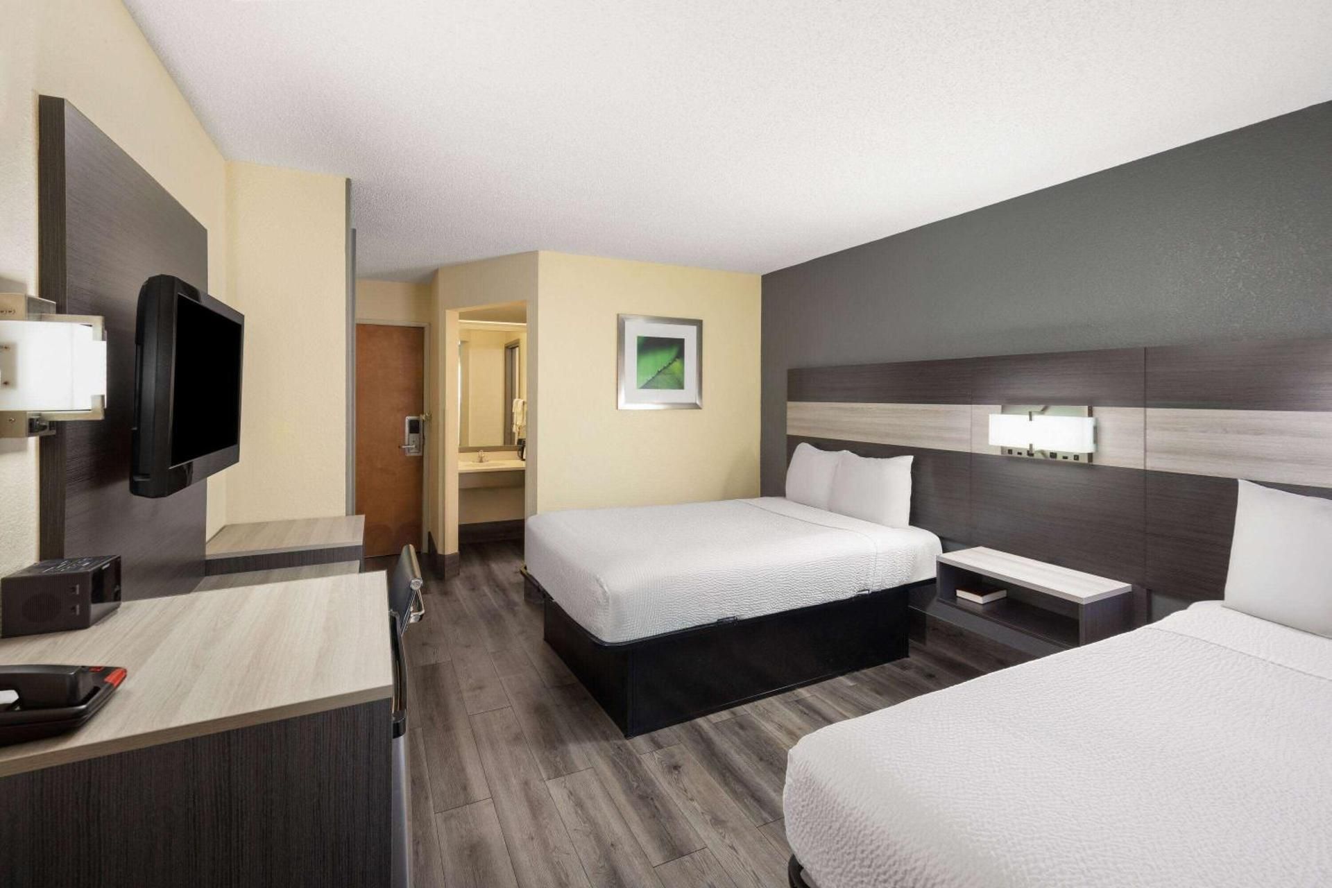 2 Double Beds, Non Smoking