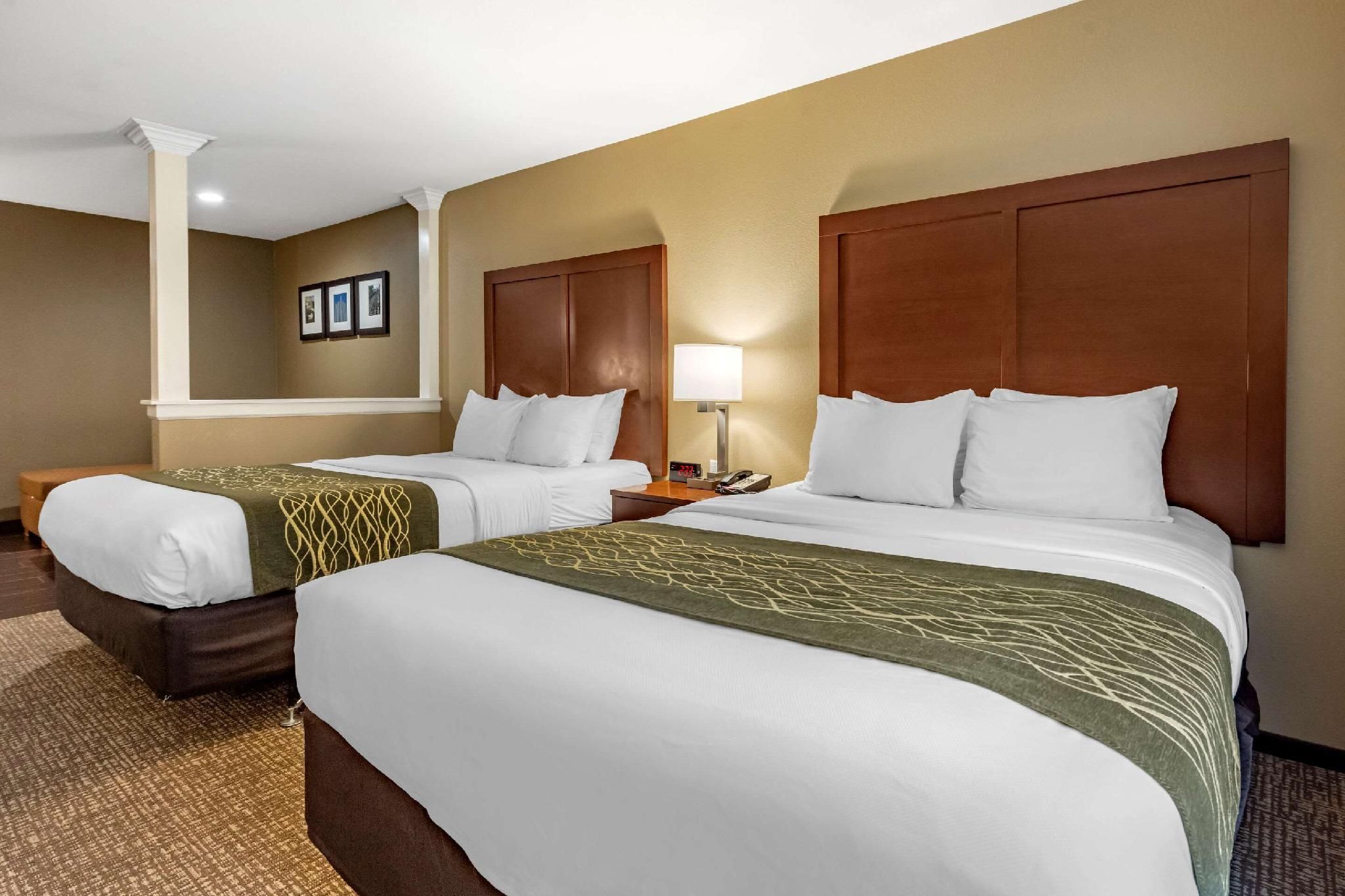 2 Queen Beds Suite Non-Smoking Accessible