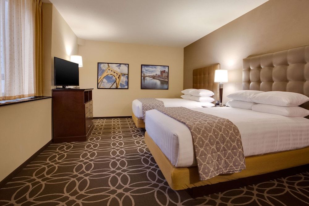 Drury Plaza Hotel Pittsburgh Downtown Room, 2 Queen Beds (Interior)