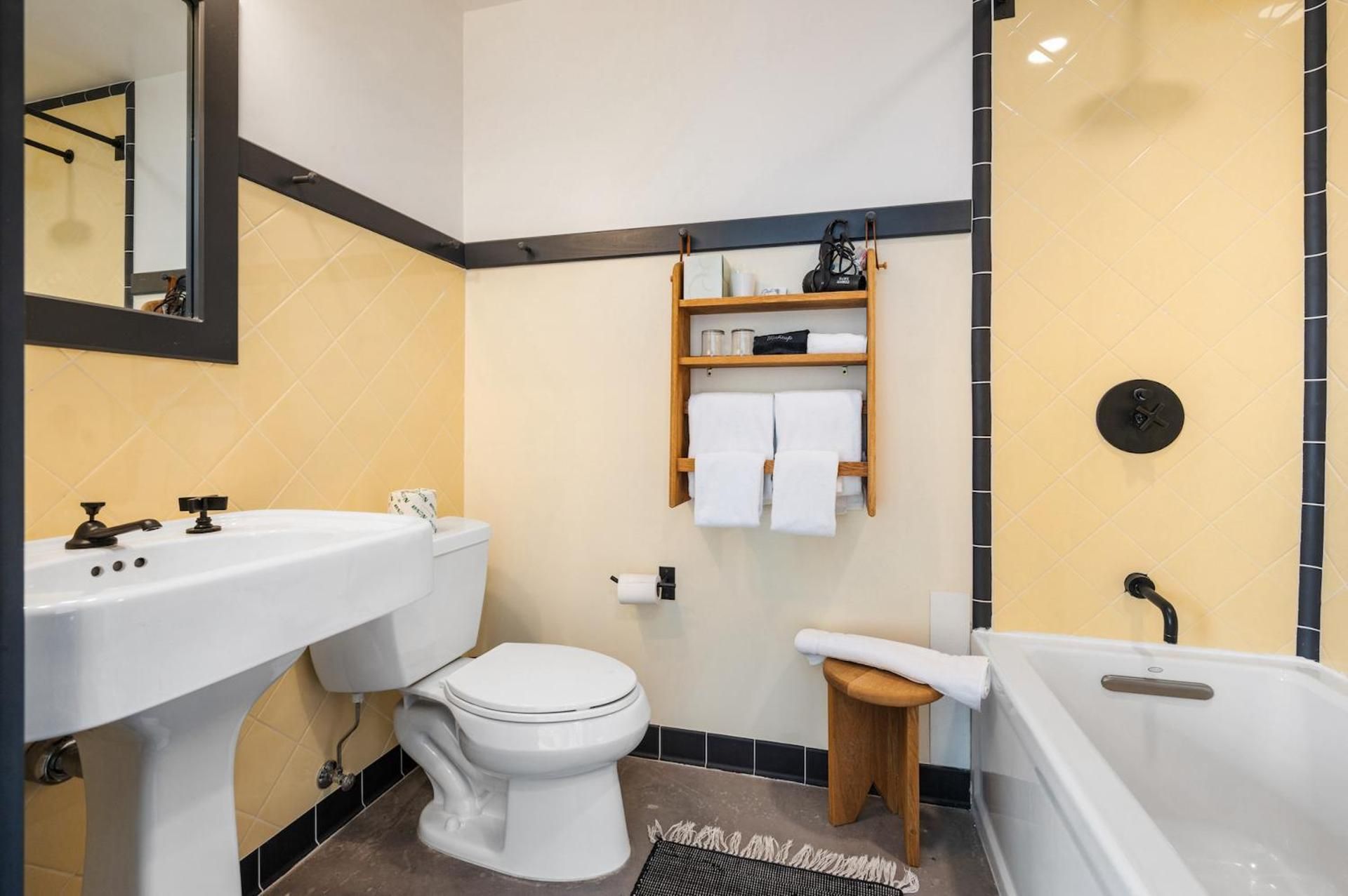 Standard King Room (Self Check-in with Virtual Front Desk)