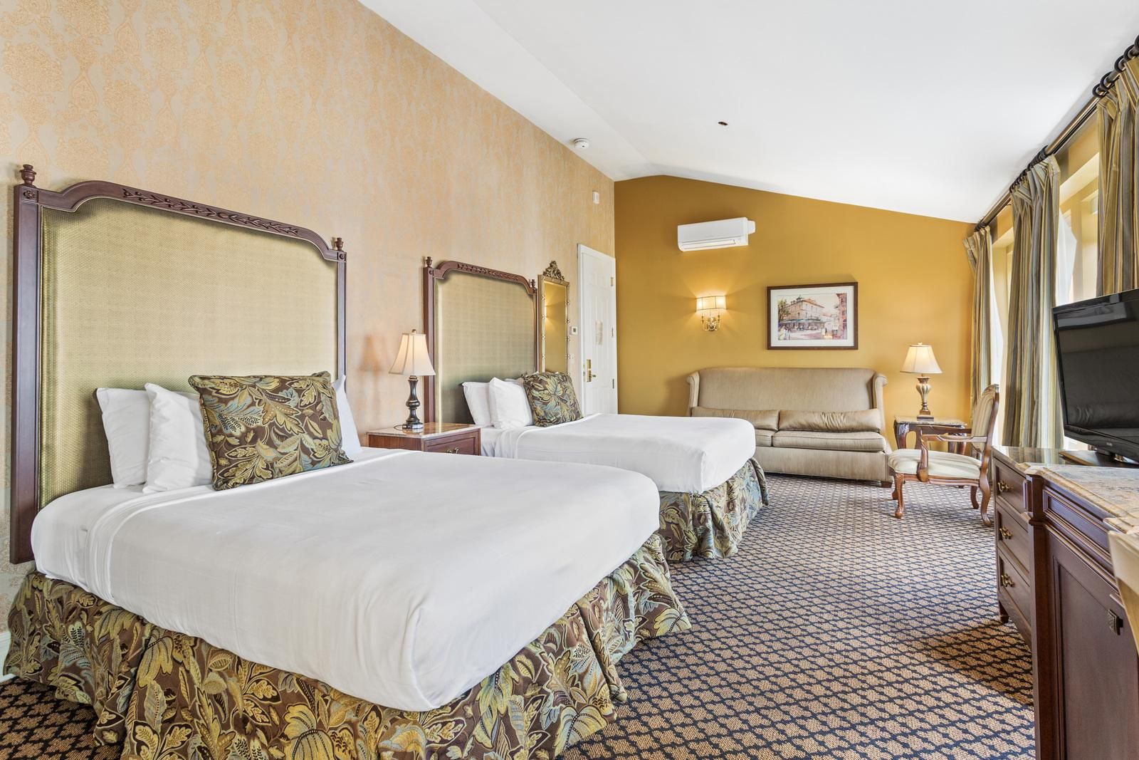 2 Queen Beds Suite Non Smoking