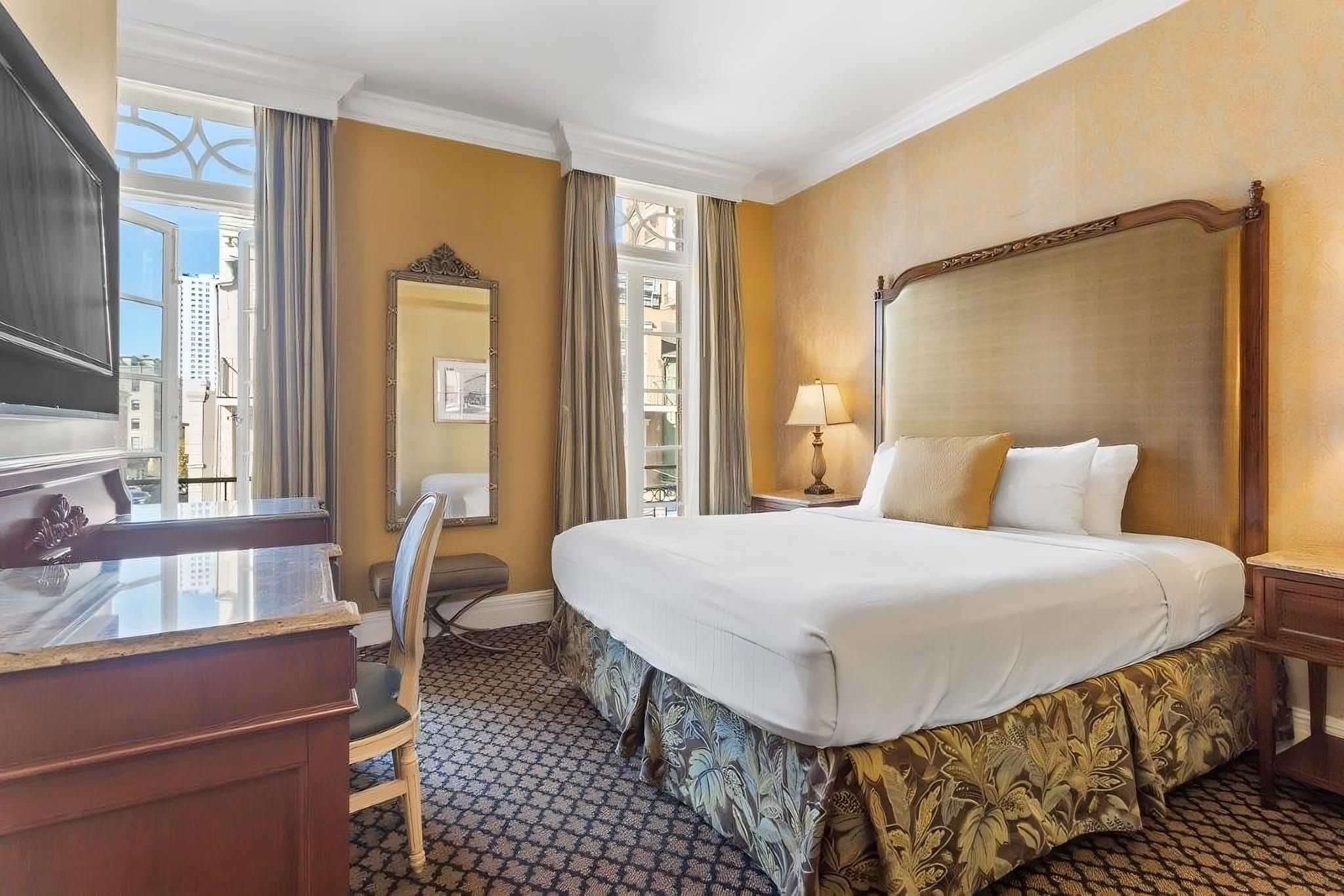 King Bed with View