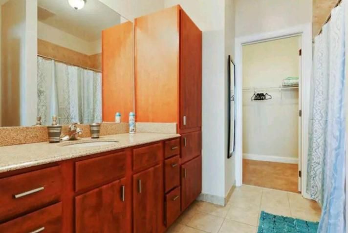 One-Bedroom Deluxe Apartment
