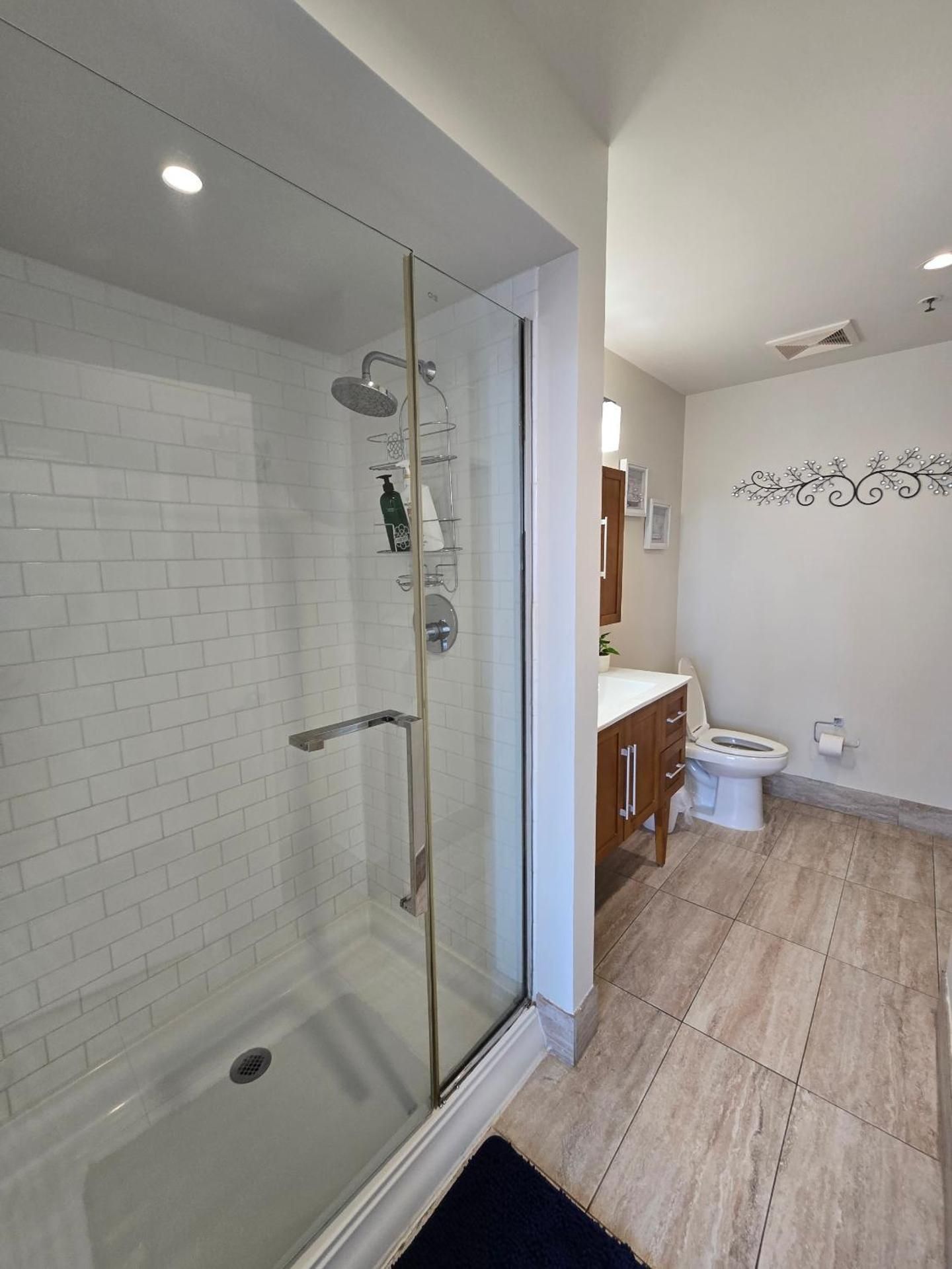 Classic One-Bedroom Apartment with King Bed
