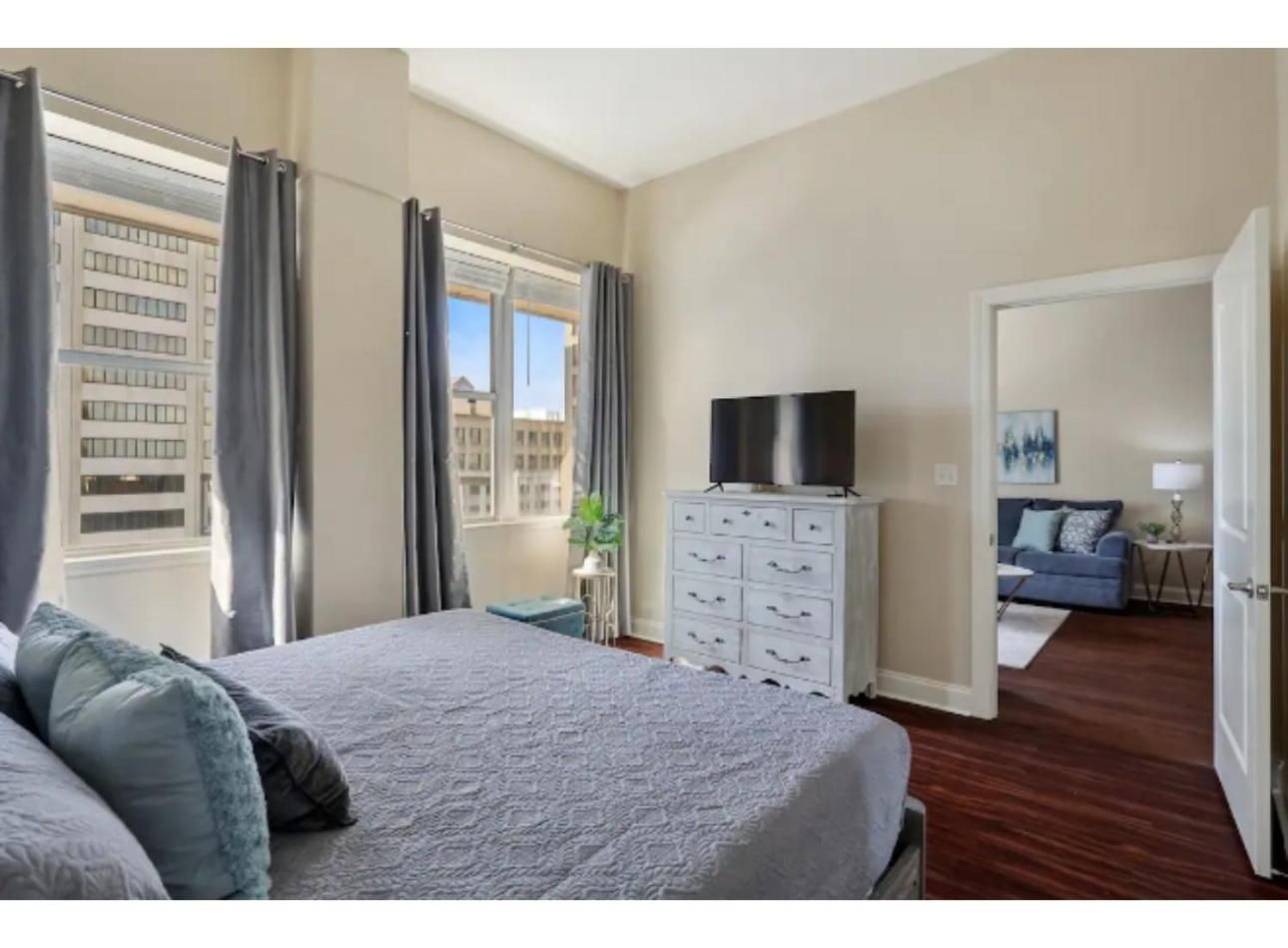Two-Bedroom Deluxe Apartment