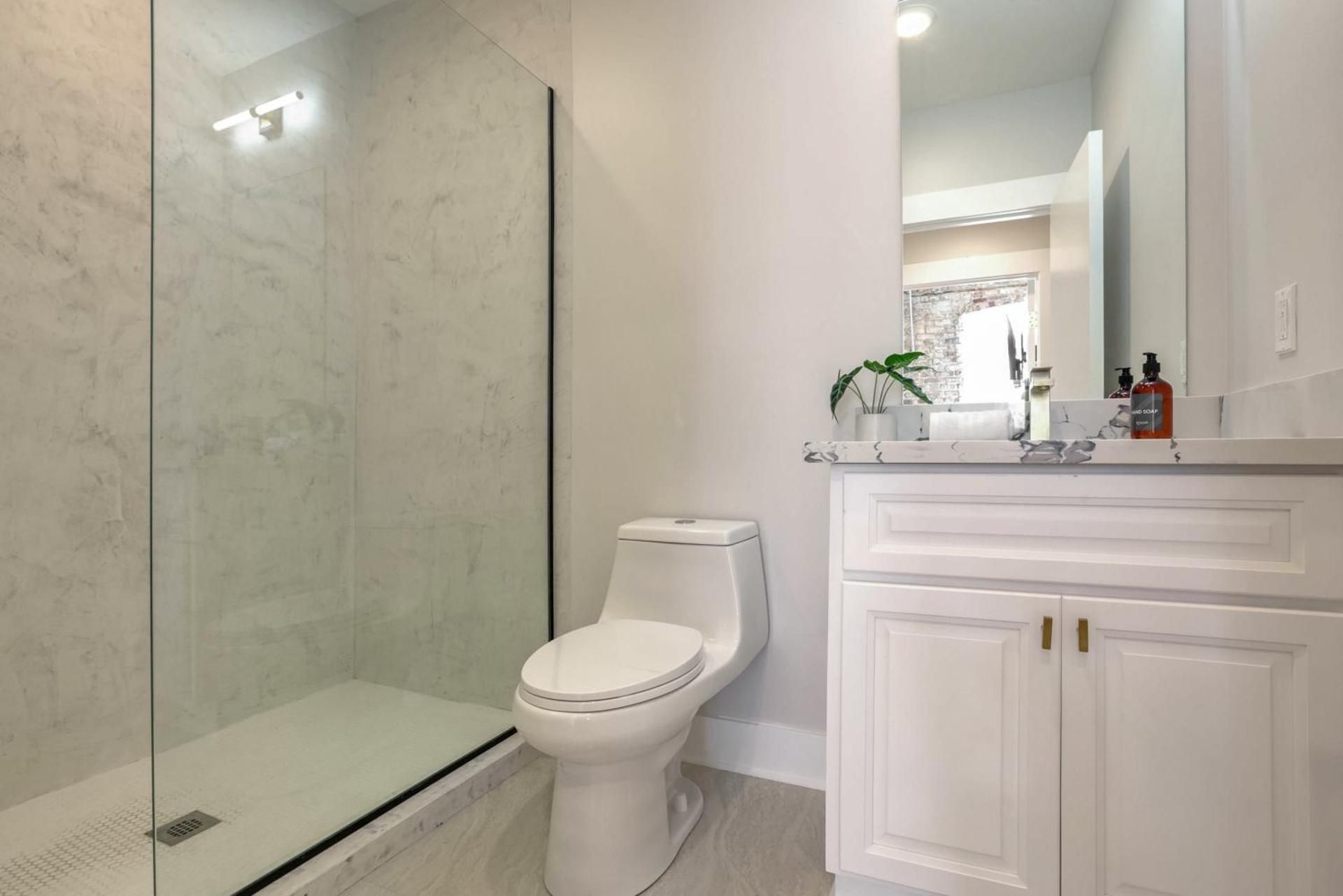 Two-Bedroom Deluxe Apartment