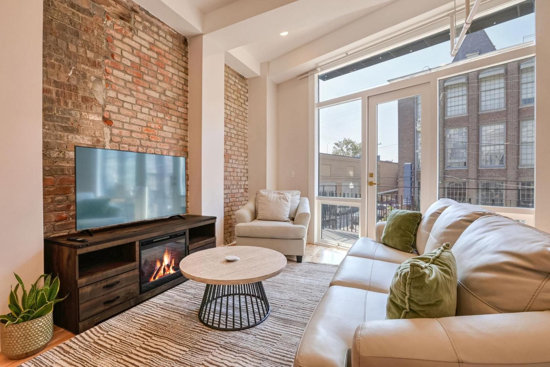 One-Bedroom Apartment
