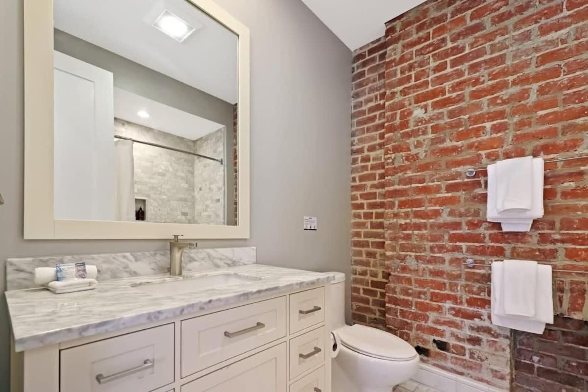 Five-Bedroom Apartment