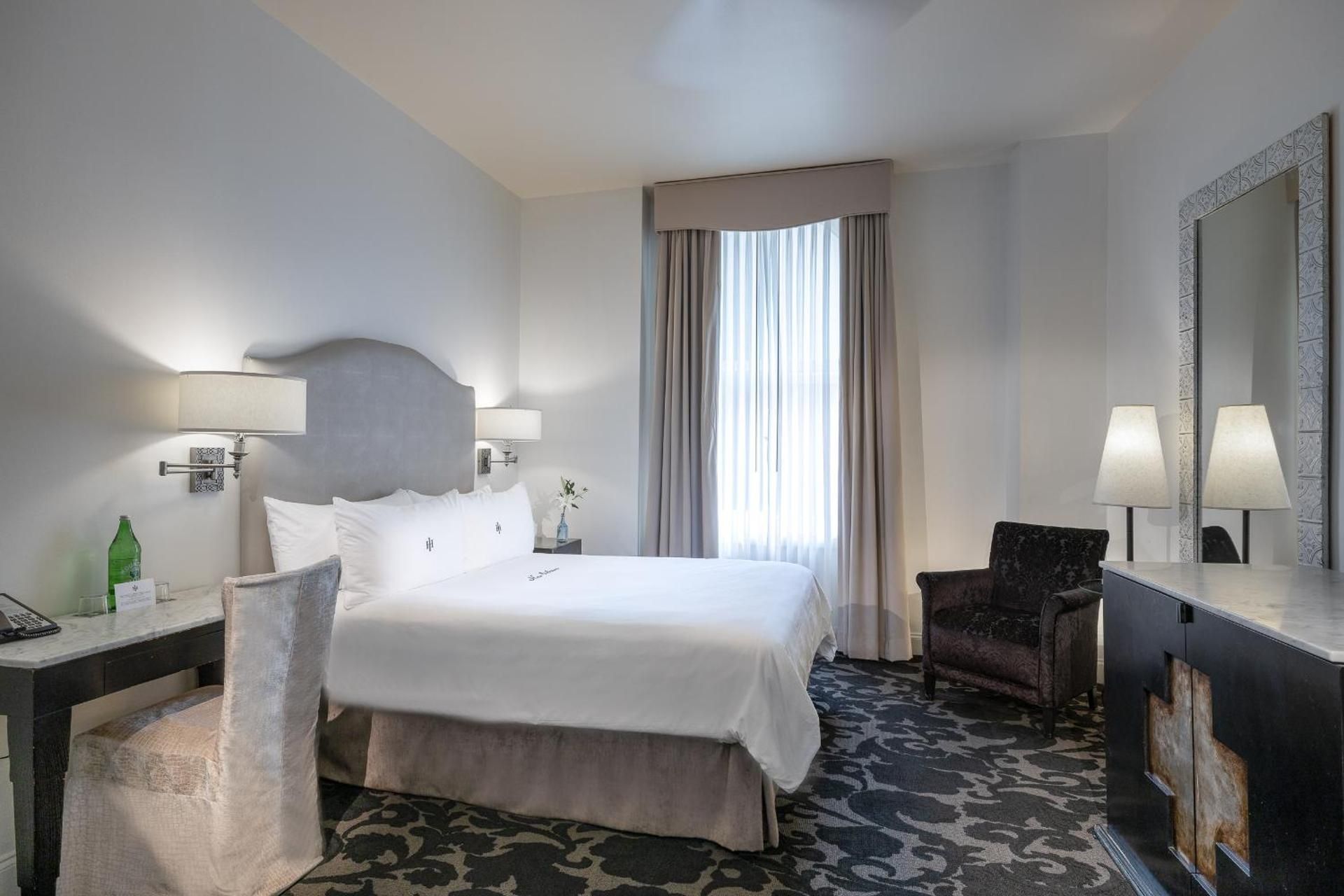 Queen Room - Disability Access