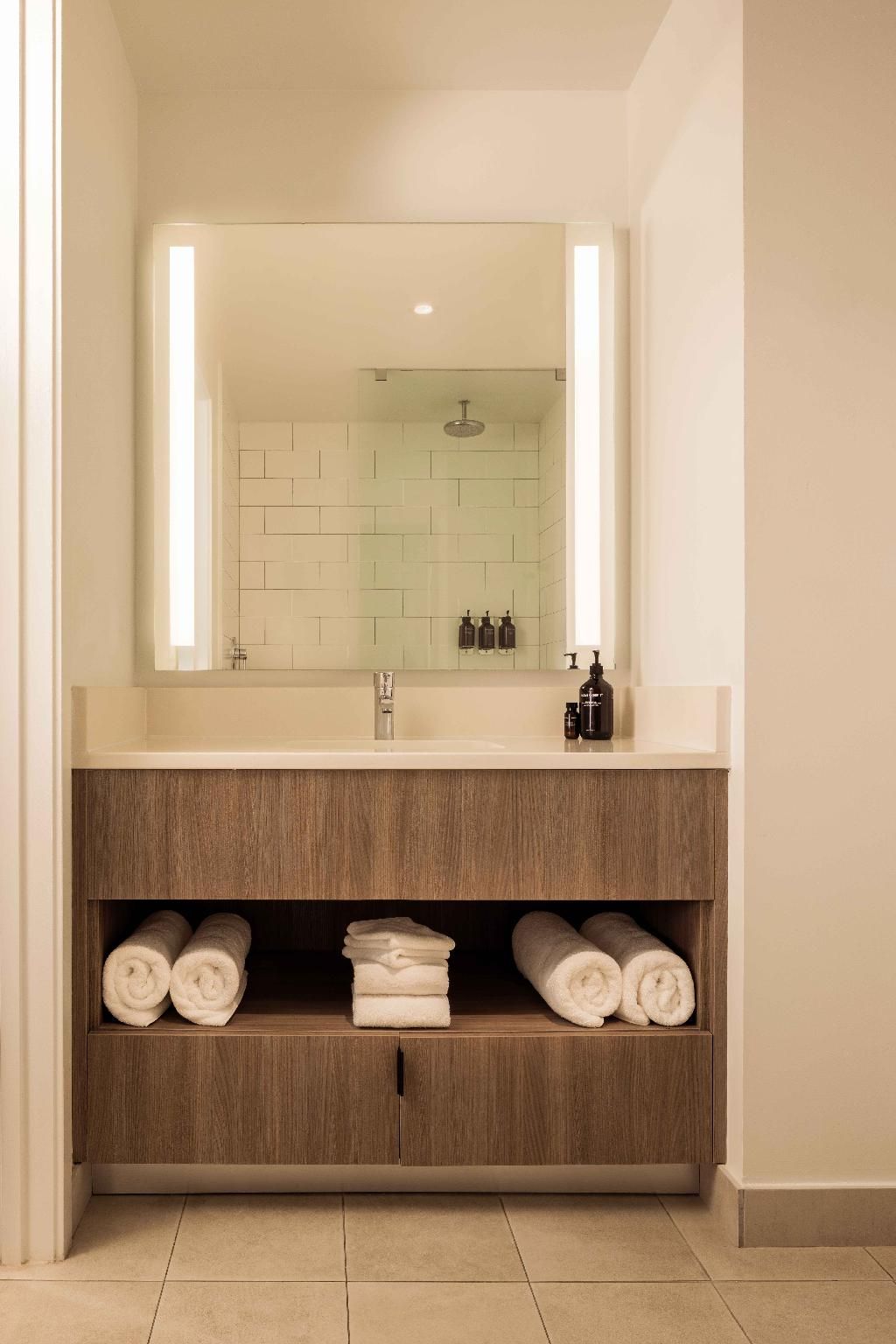 Flow Fort Lauderdale 2 Bedroom Suite 2