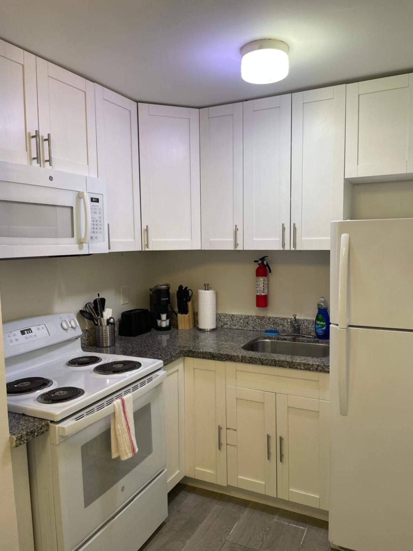 City First Story Apartments & Cottage