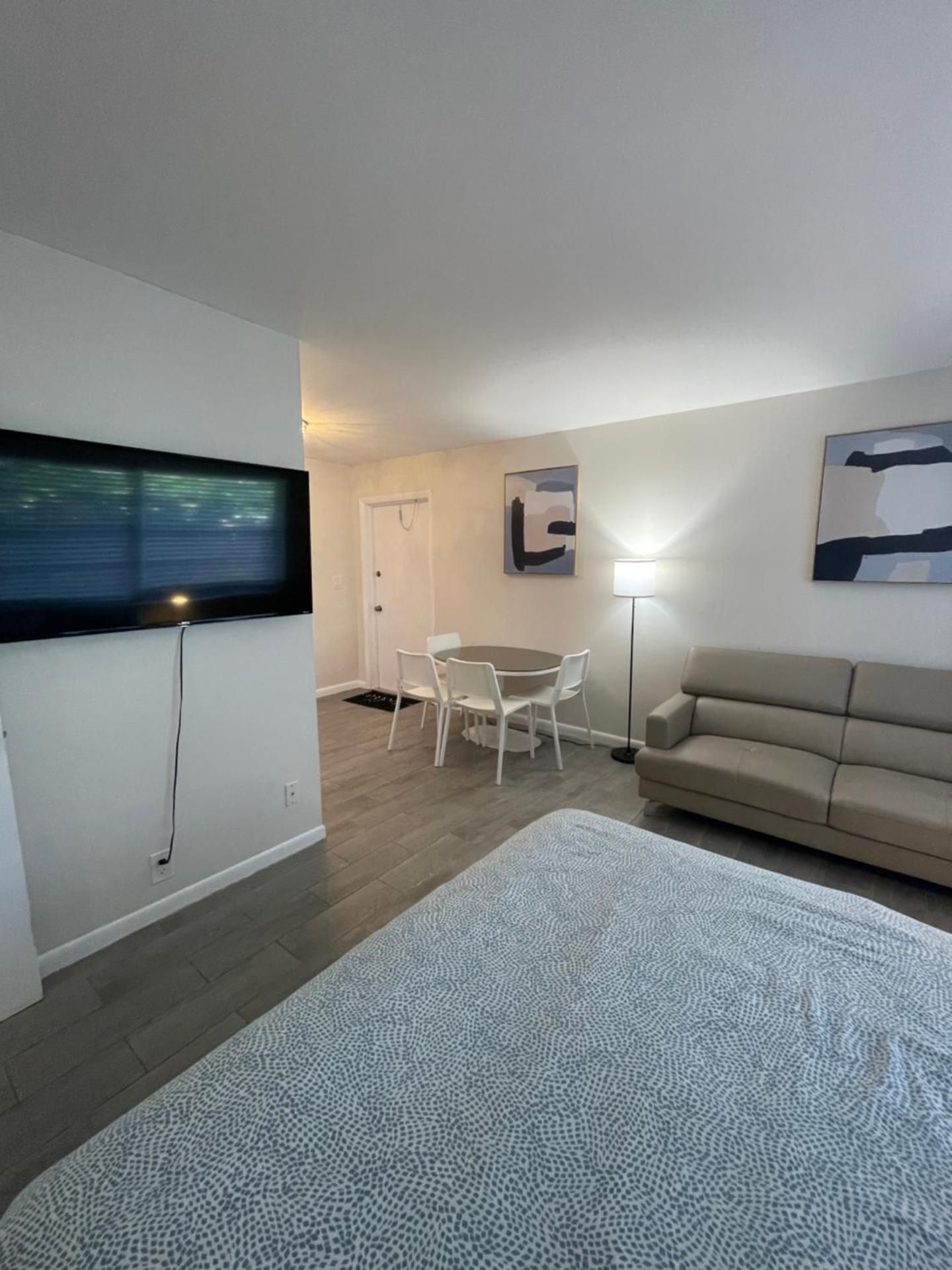 One-Bedroom Apartment with Terrace