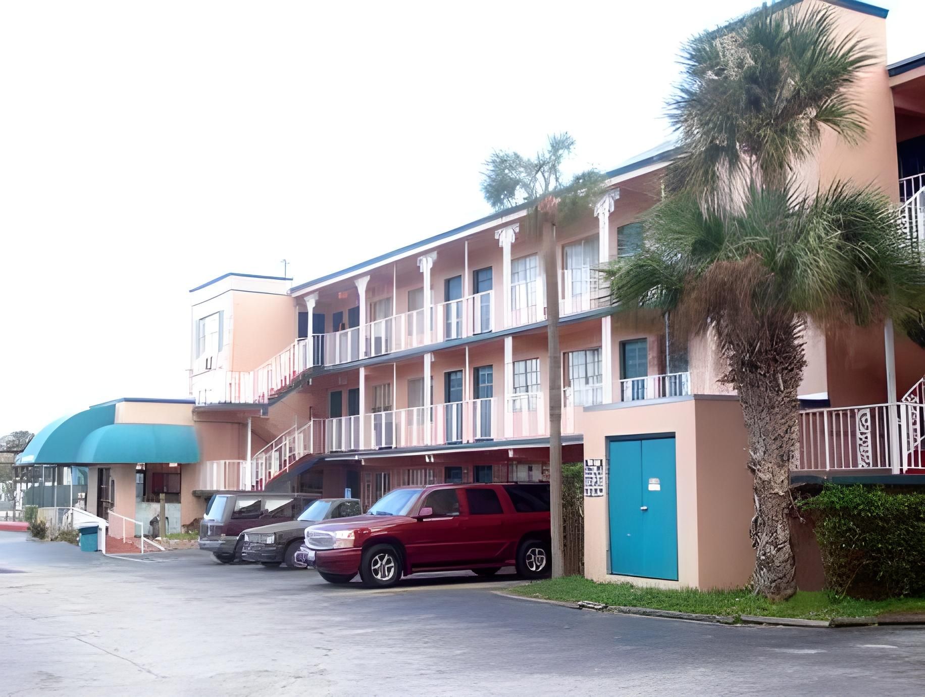 Executive Economy Lodge