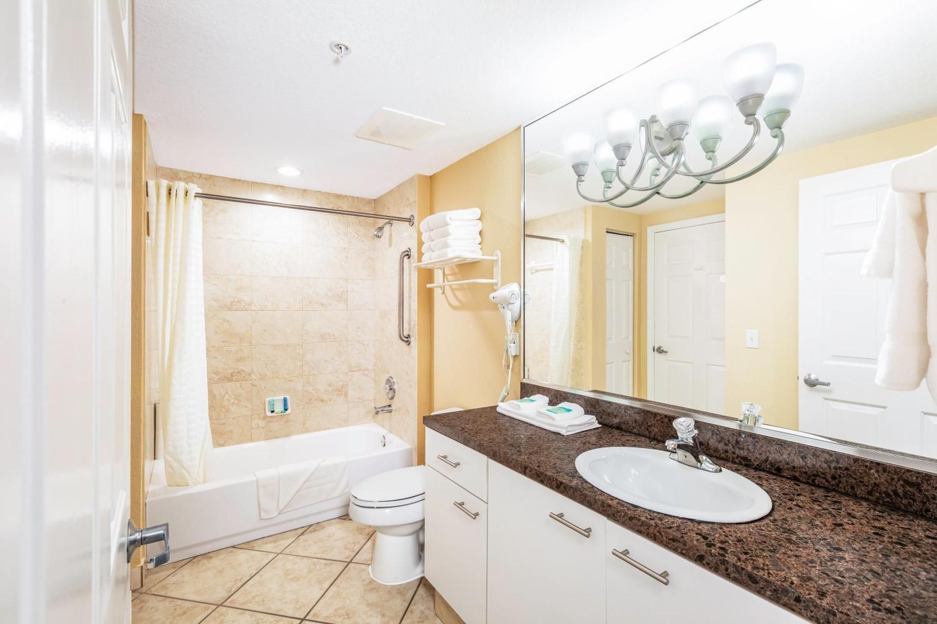 Suite with Garden View