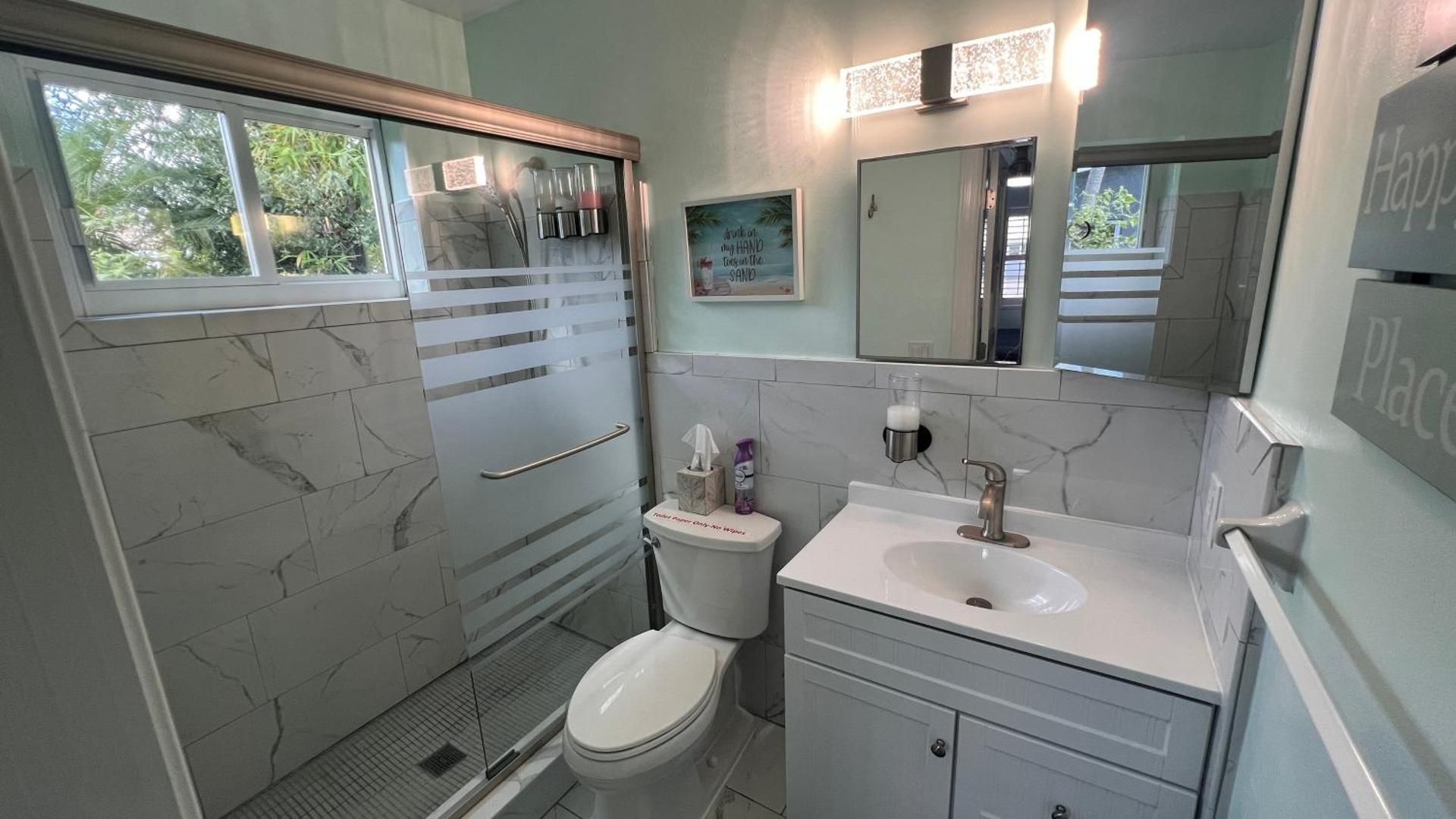 Billy's Resort- Men Only - Solo Hombres Deluxe King Room 3