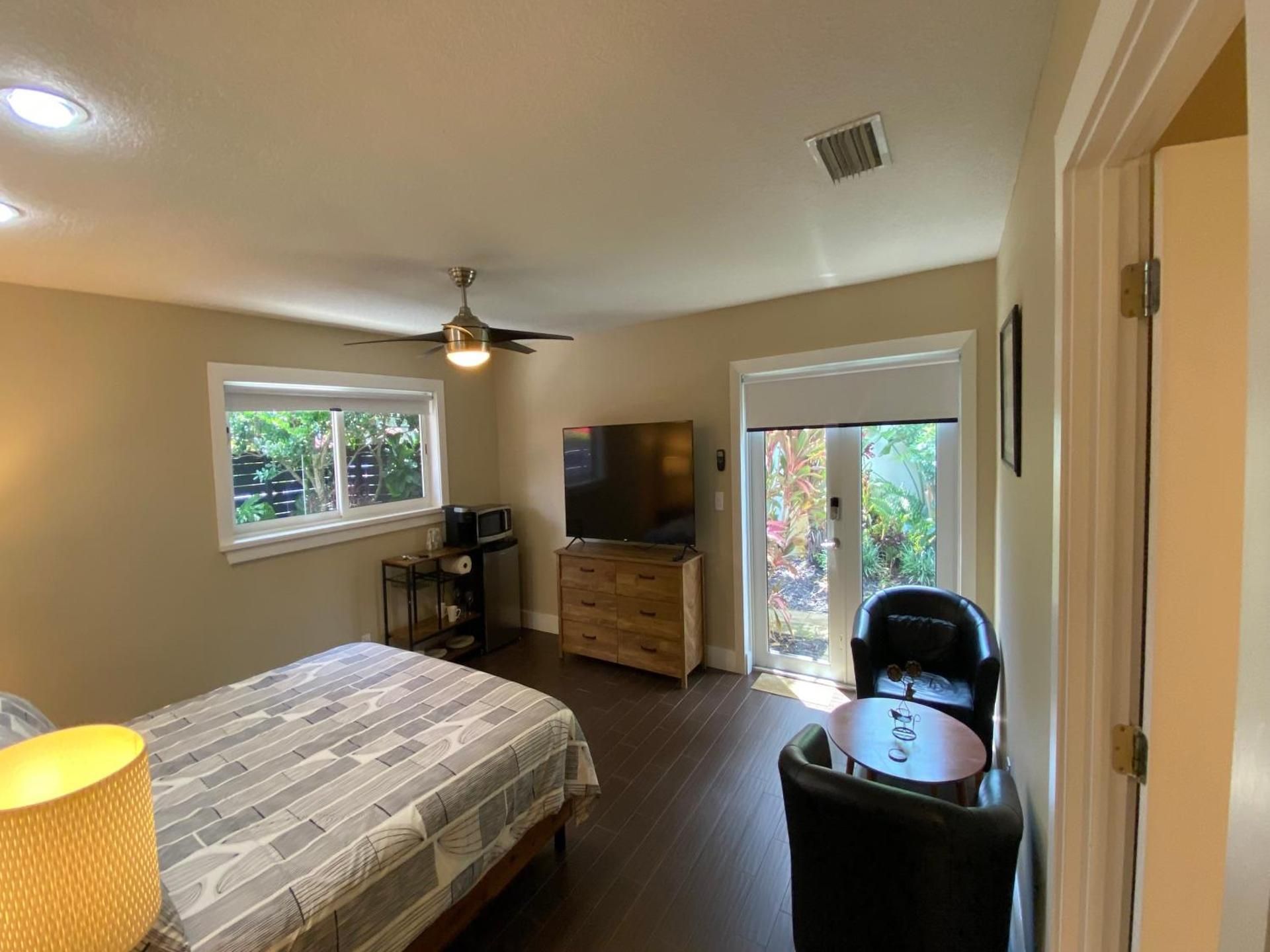 King Room with Pool View