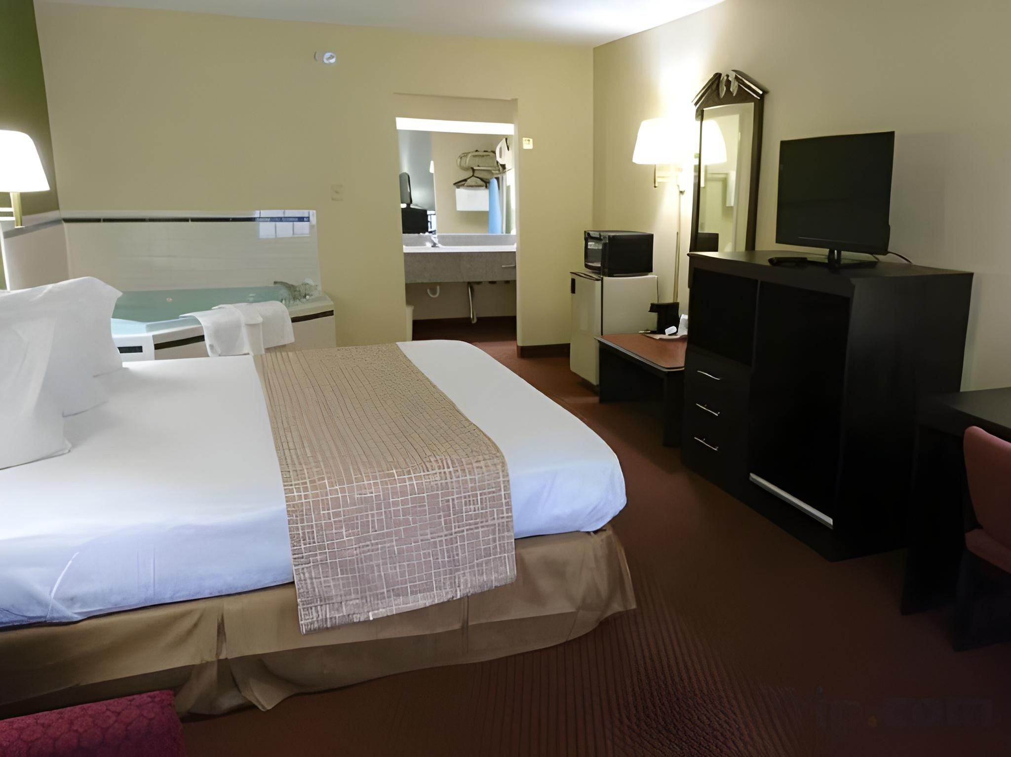 King Bed Suite Smoking
