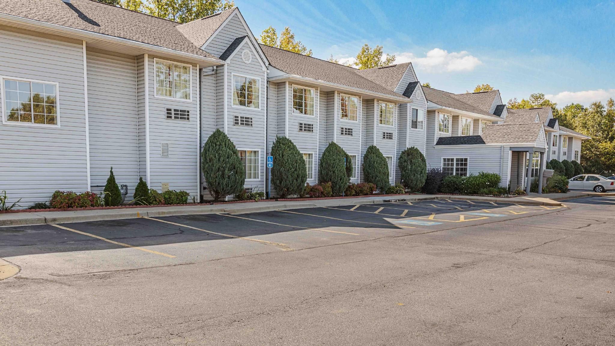 Motel 6 Simpsonville, SC - Greenville