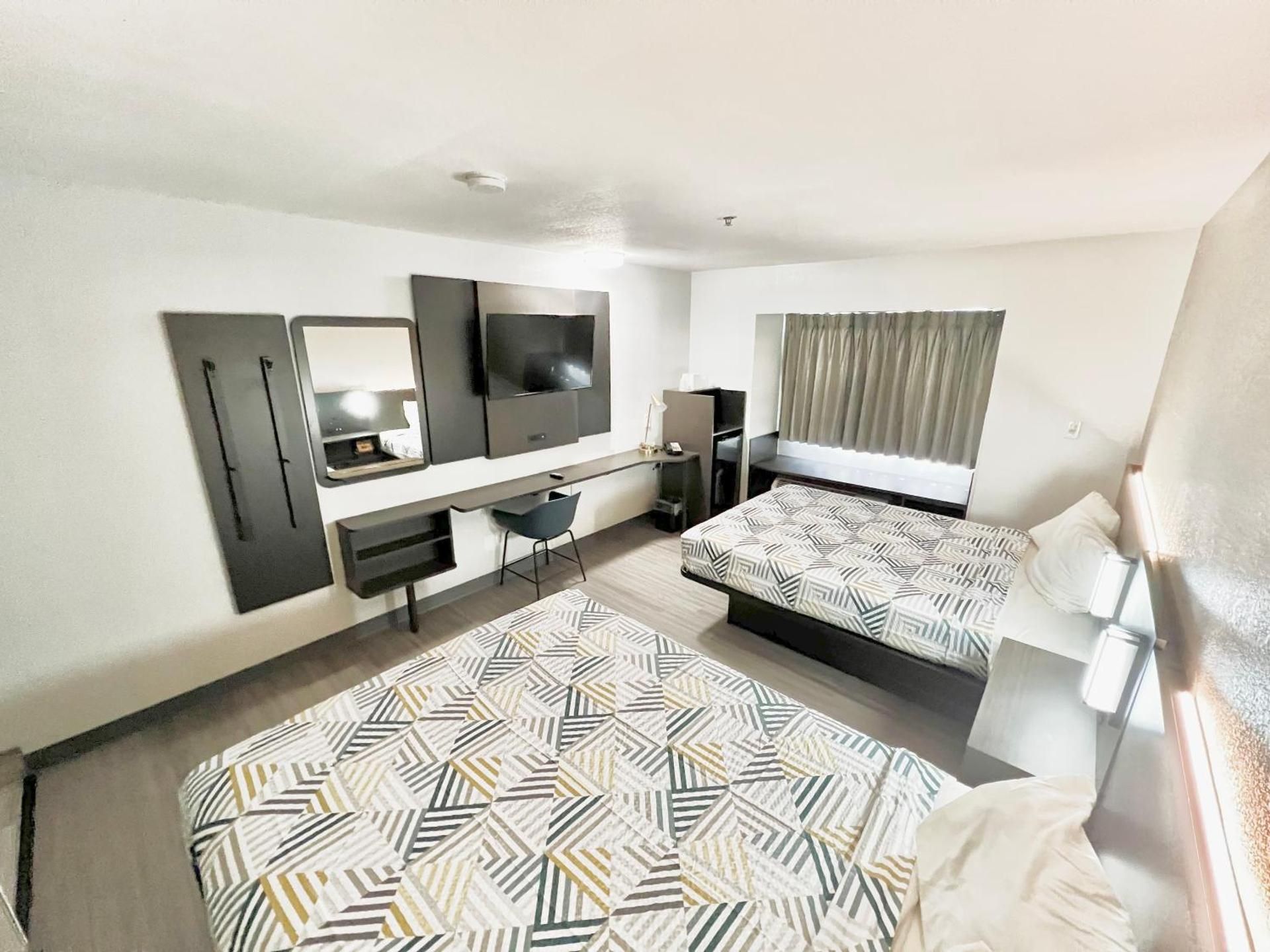 Queen Room with Two Queen Beds - Non-Smoking