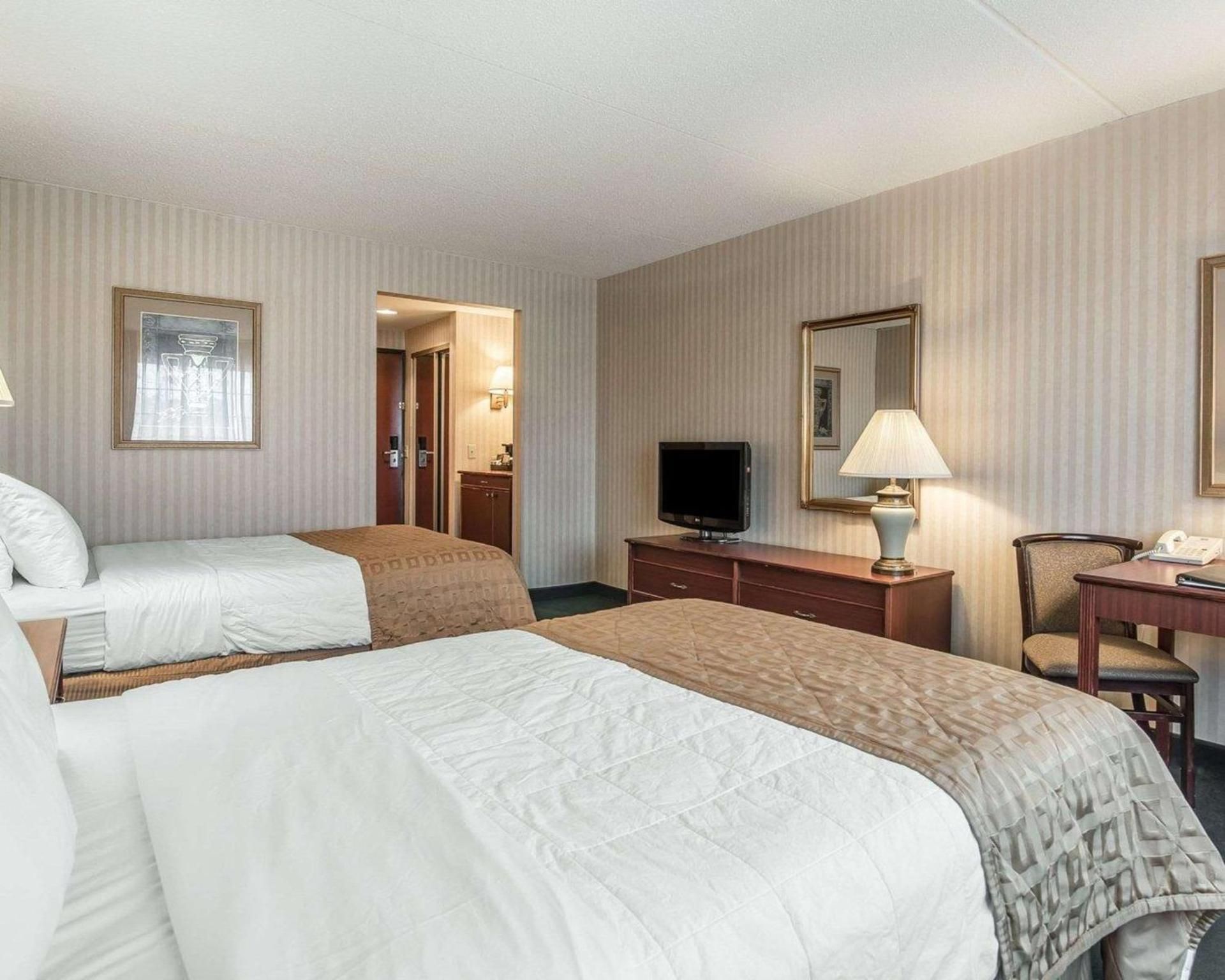 Double Room with Two Double Beds - Non-Smoking