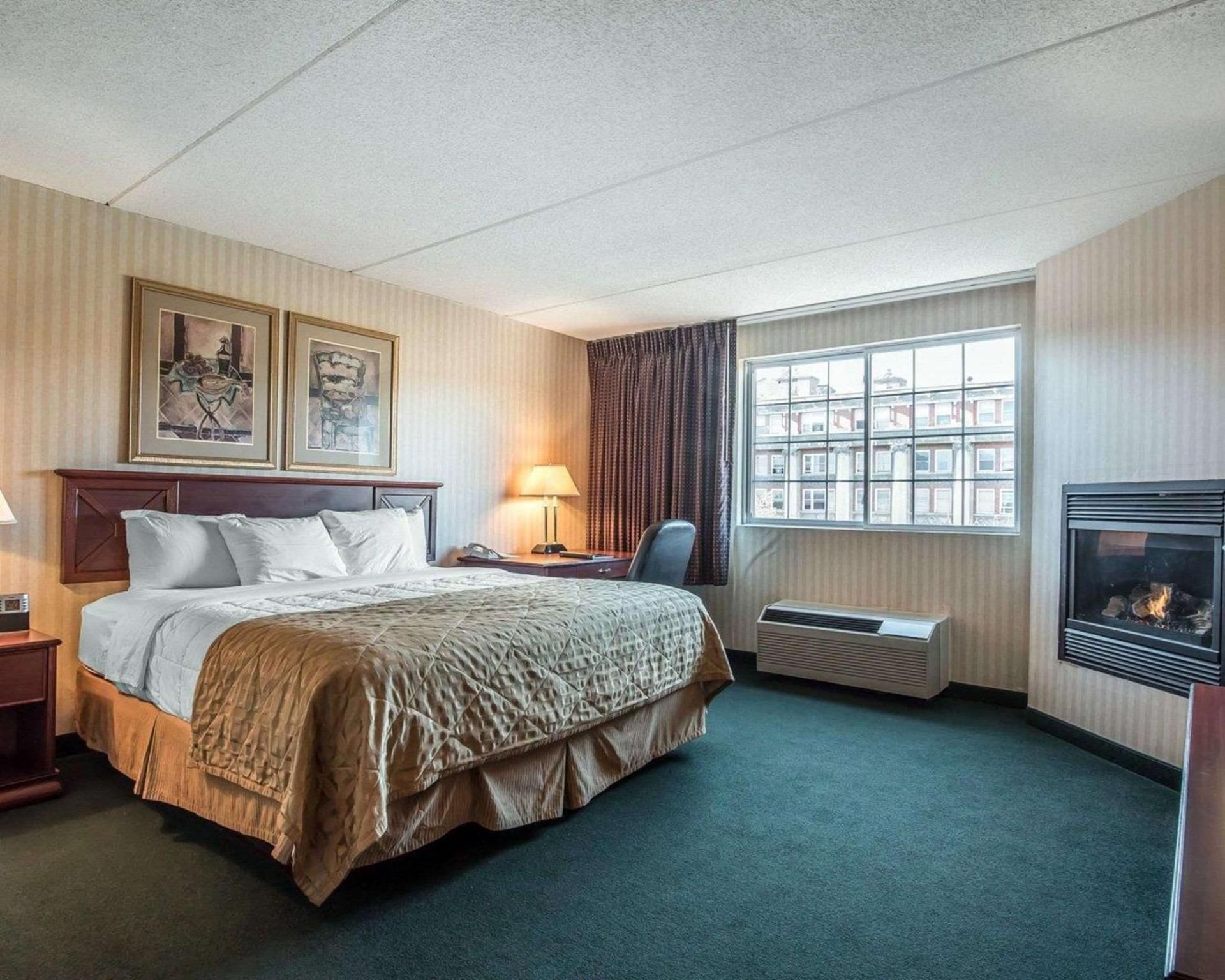 The Marx Hotel - Downtown - University Area Business King Room - Accessible/Non-Smoking