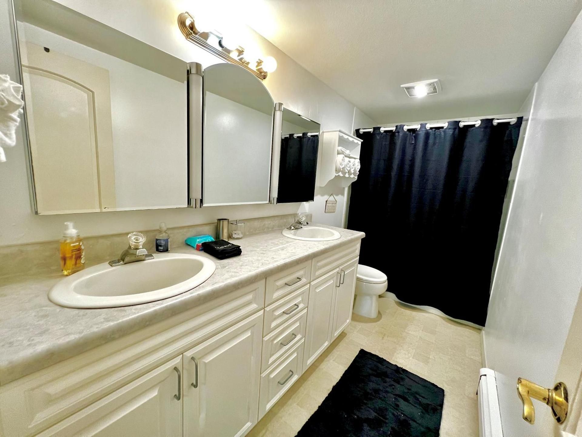 Four-Bedroom Apartment