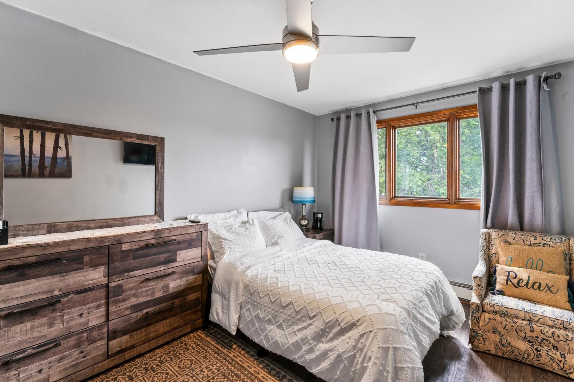Double Room with Shared Bathroom