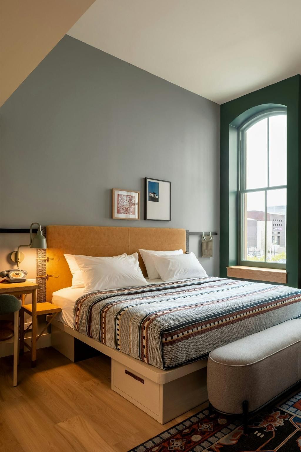 Chase-Ing History, Guest Room, 1 King