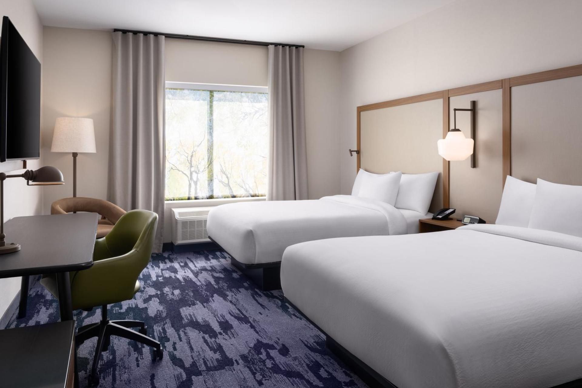 Standard Queen Room with Two Queen Beds - Hearing Accessible