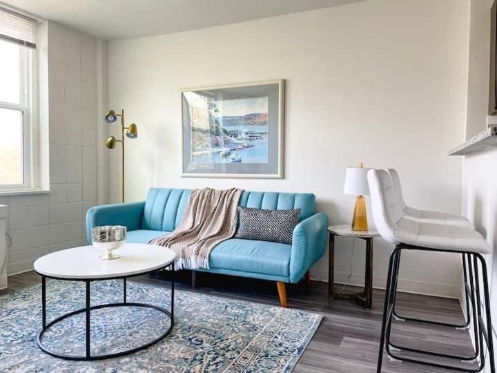 Apartment with Shower